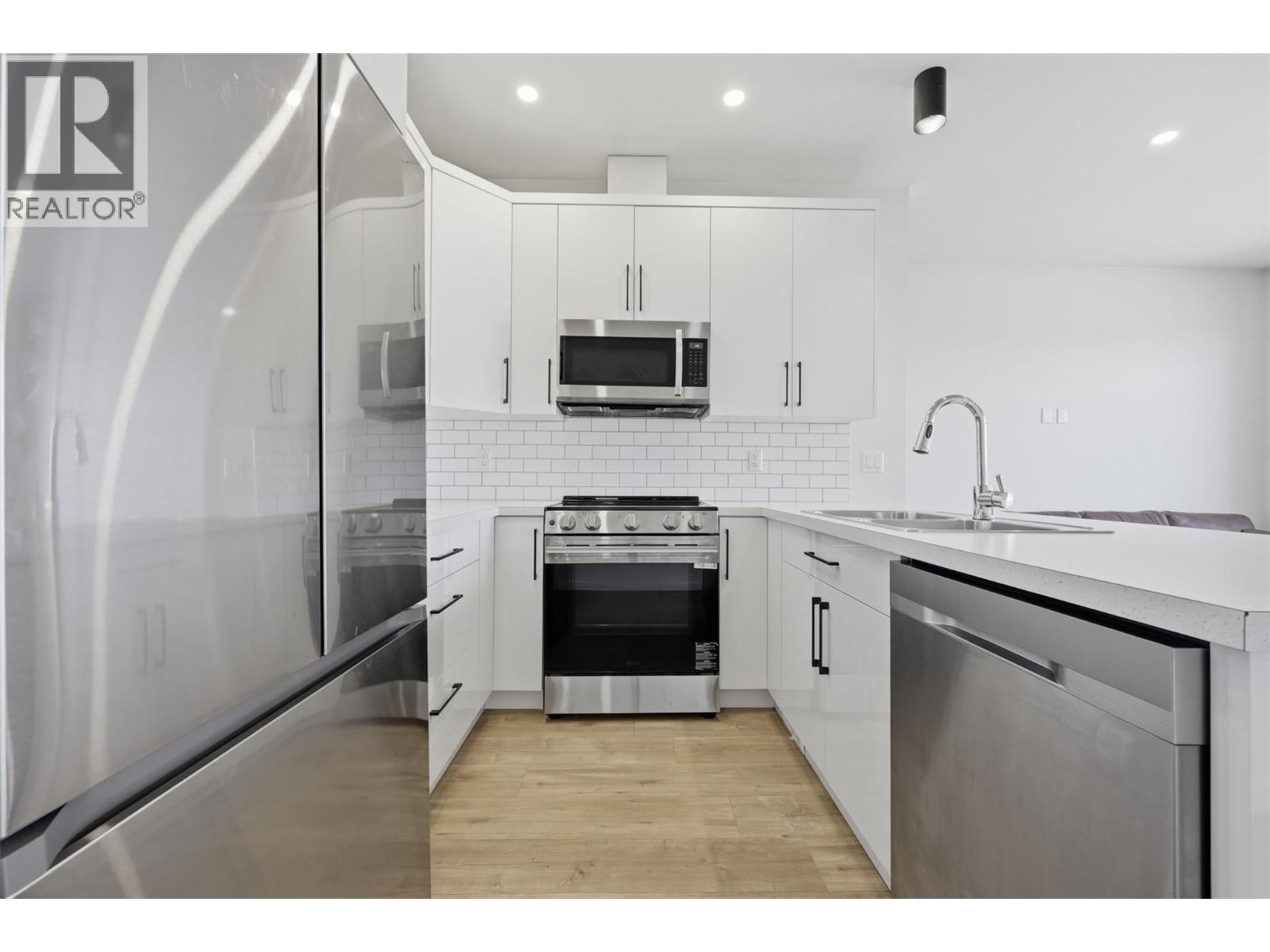 1701 Foxtail Drive Unit# 123, Kamloops, British Columbia  V1S 0B1 - Photo 11 - 10388766
