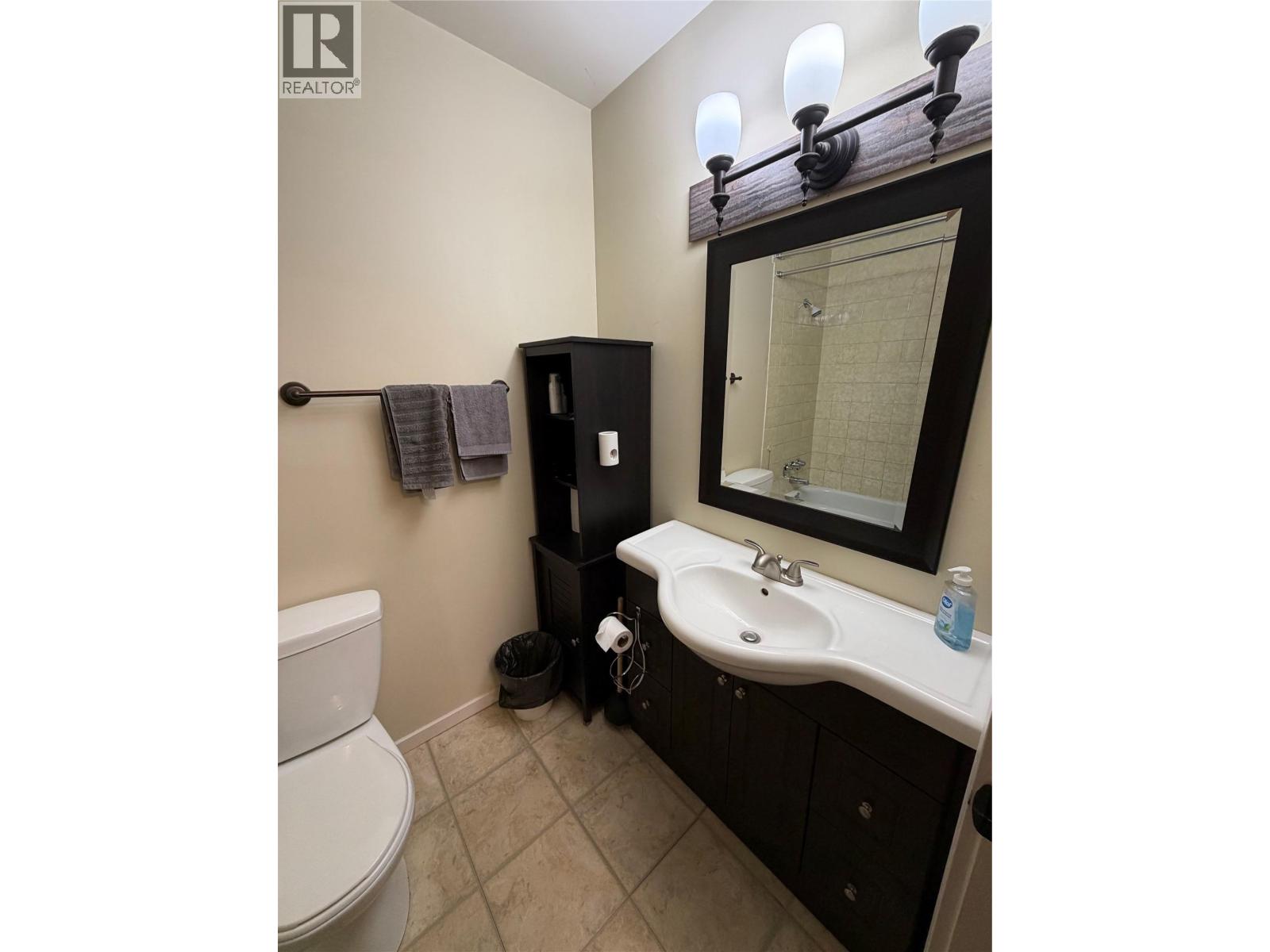 775 Balmer Crescent Unit# 302, Elkford, British Columbia  V0B 1H0 - Photo 12 - 10387830