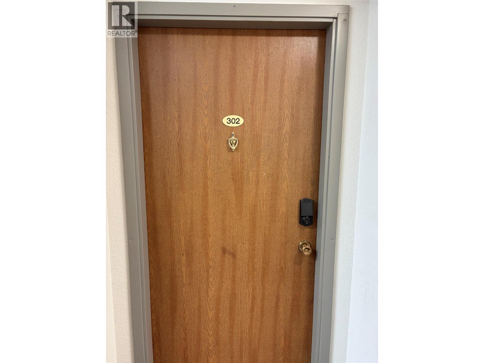 775 Balmer Crescent Unit# 302, Elkford, British Columbia  V0B 1H0 - Photo 2 - 10387830