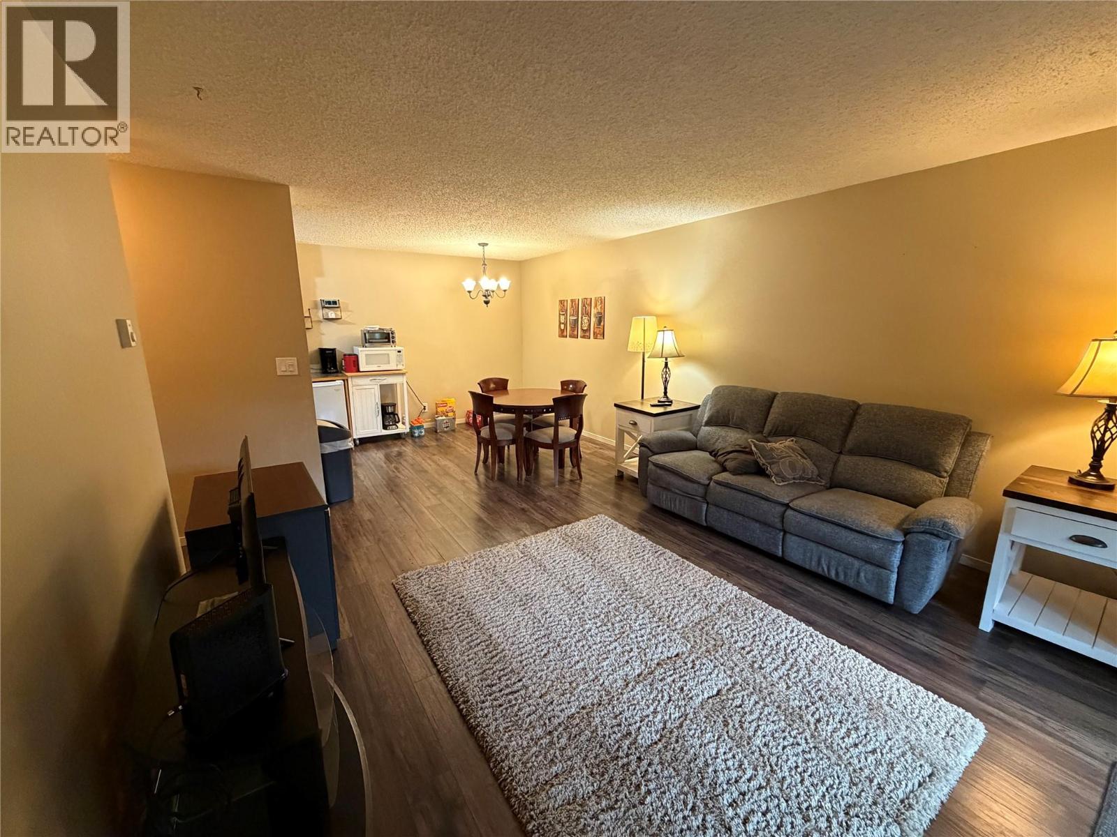 775 Balmer Crescent Unit# 302, Elkford, British Columbia  V0B 1H0 - Photo 4 - 10387830