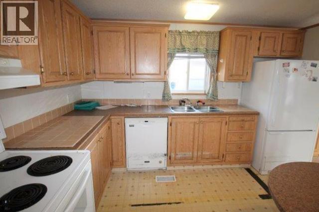 999 Burnaby Avenue Unit# 30, Penticton, British Columbia  V2A 5Y4 - Photo 2 - 10388462