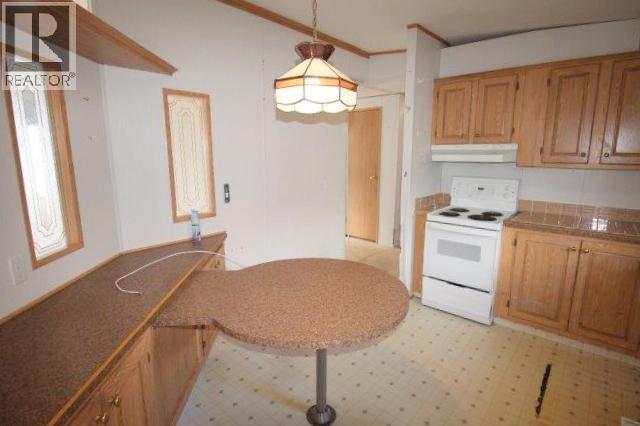 999 Burnaby Avenue Unit# 30, Penticton, British Columbia  V2A 5Y4 - Photo 4 - 10388462
