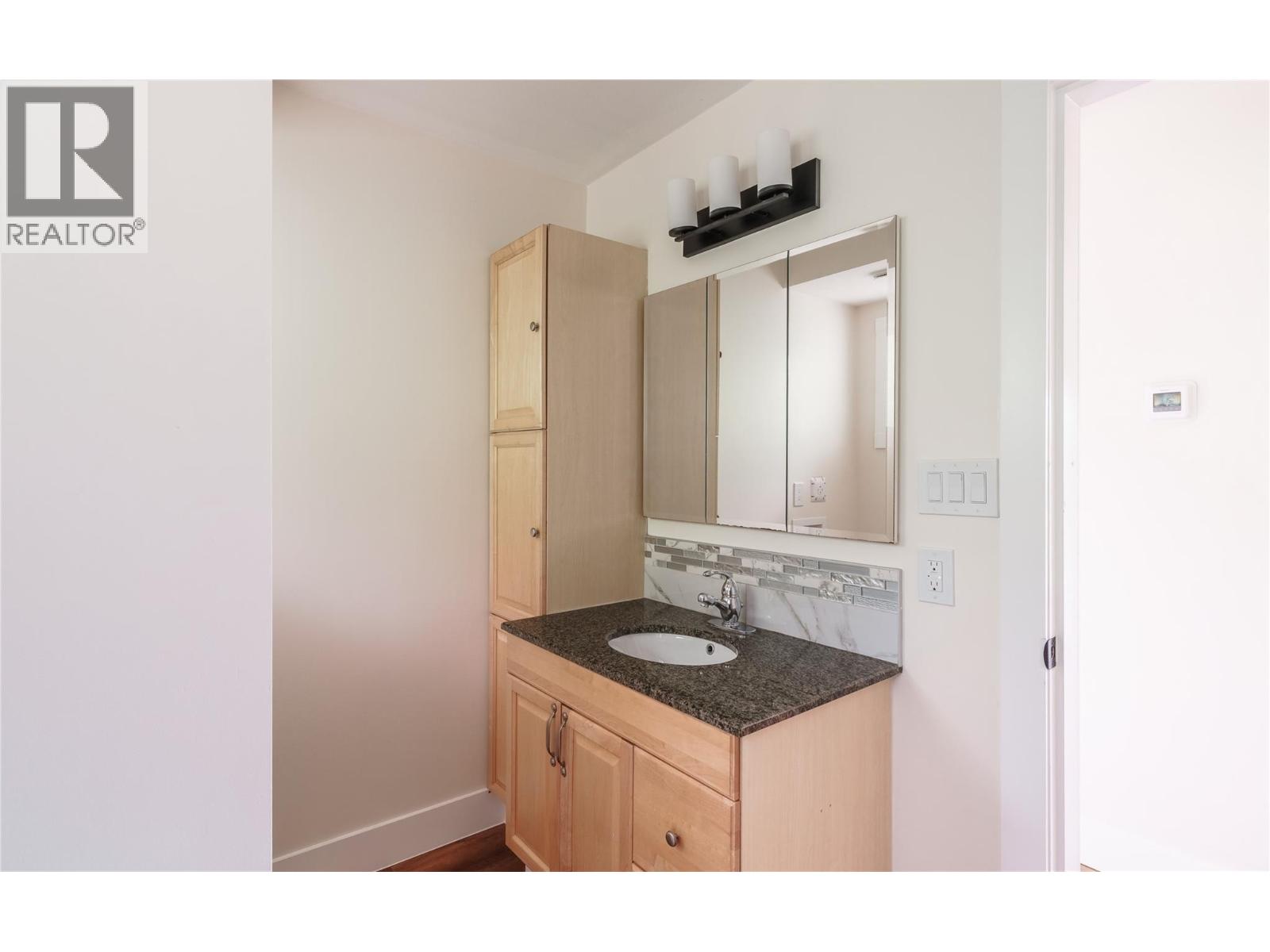 1231 1 Street Se, Salmon Arm, British Columbia  V1E 0B6 - Photo 16 - 10388577
