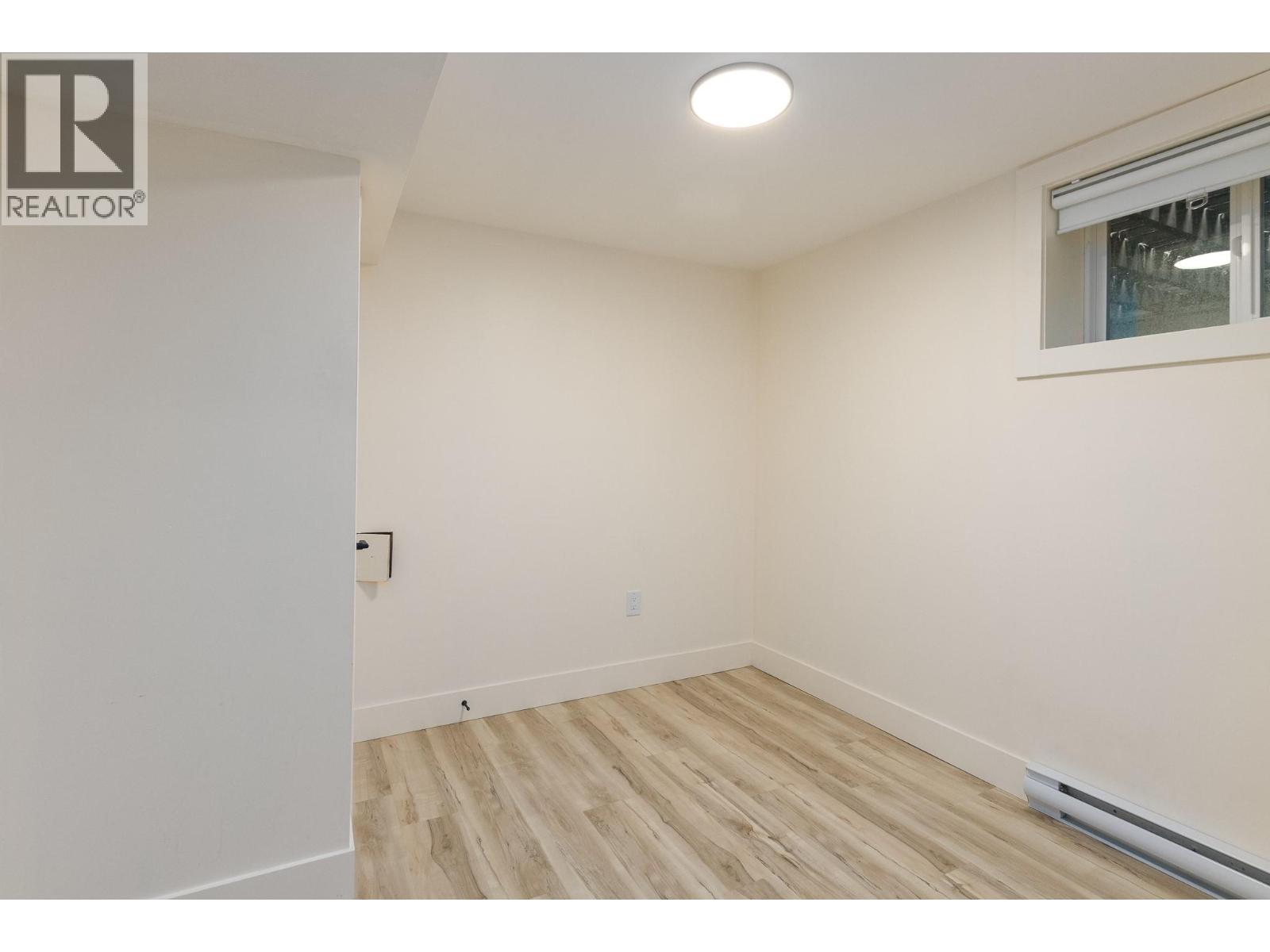 1231 1 Street Se, Salmon Arm, British Columbia  V1E 0B6 - Photo 31 - 10388577