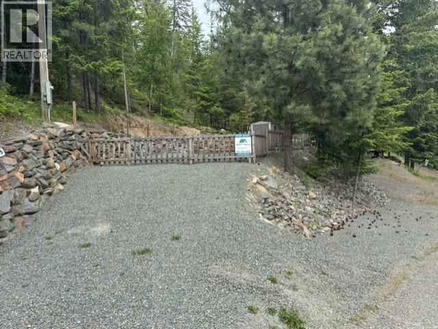 5265 Hlina Road, Celista, British Columbia  V0E 1M6 - Photo 10 - 10388821