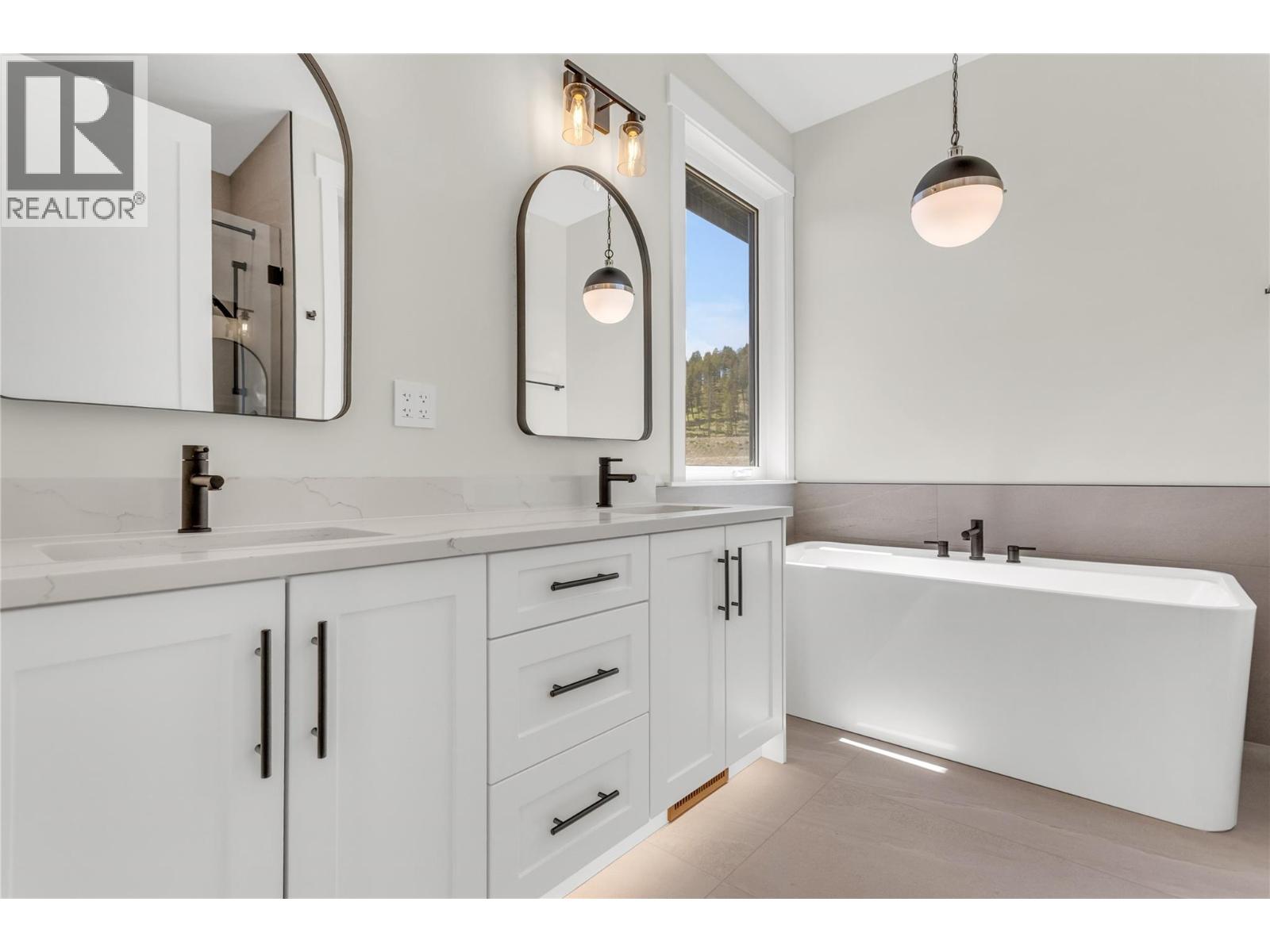 2150 Montenegro Drive, Kelowna, British Columbia  V1P 0B2 - Photo 12 - 10387111