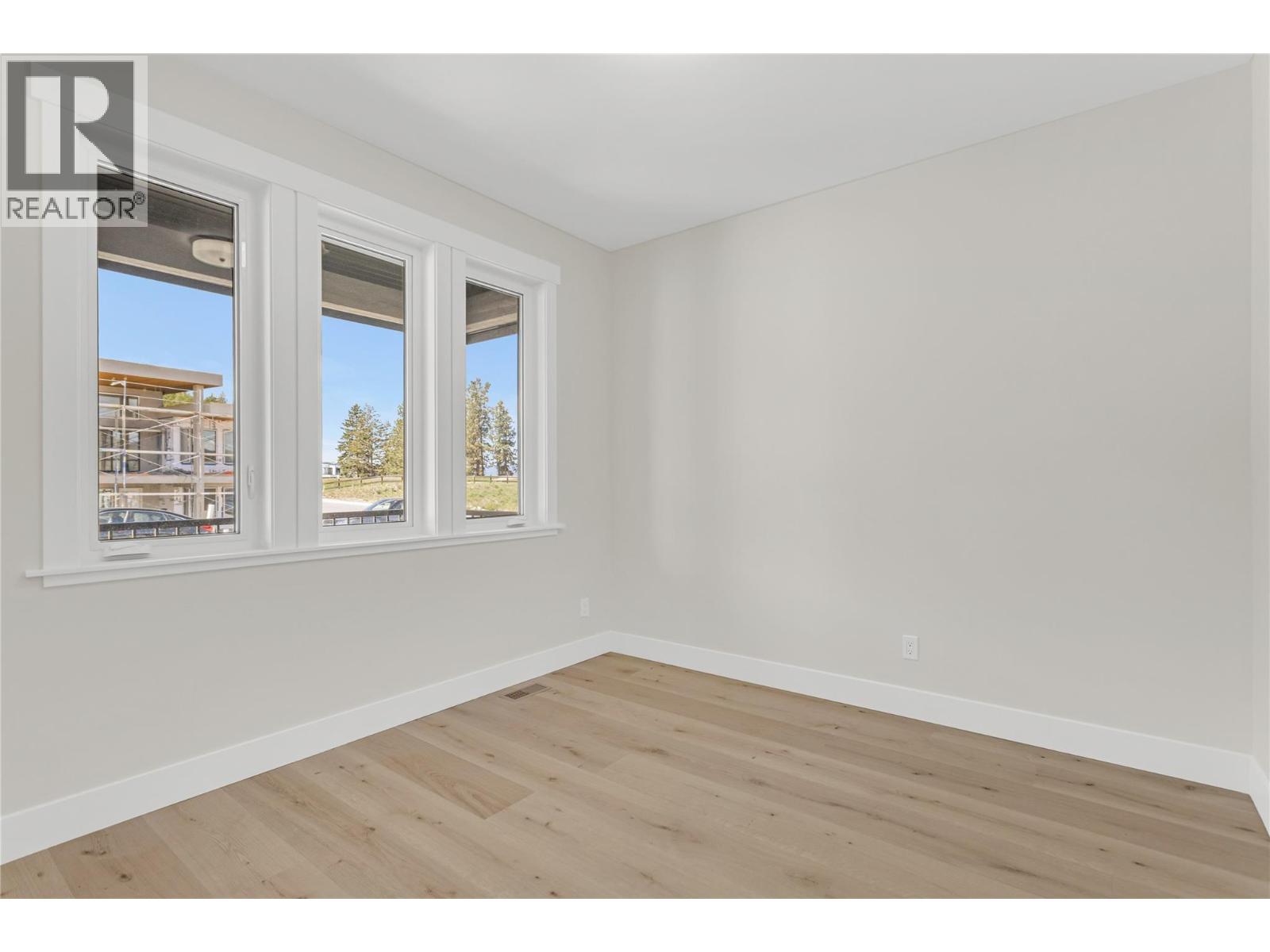 2150 Montenegro Drive, Kelowna, British Columbia  V1P 0B2 - Photo 14 - 10387111