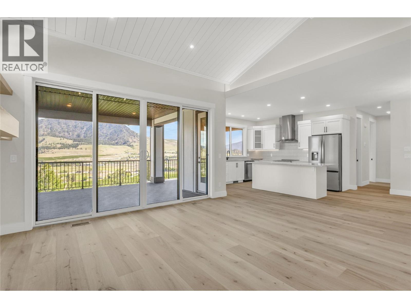 2150 Montenegro Drive, Kelowna, British Columbia  V1P 0B2 - Photo 60 - 10387111