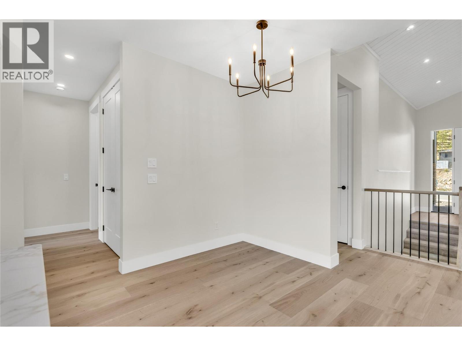 2150 Montenegro Drive, Kelowna, British Columbia  V1P 0B2 - Photo 9 - 10387111