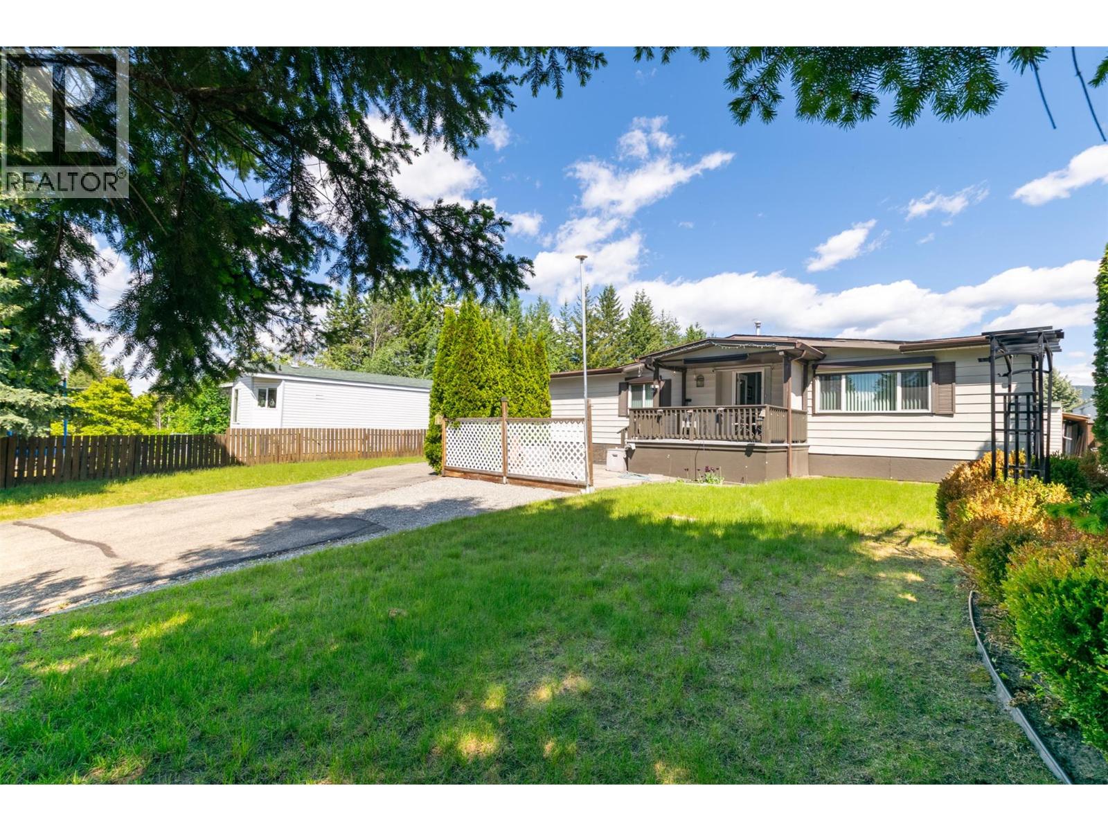1361 30th Street Se Unit# 103, Salmon Arm, British Columbia  V1E 2N4 - Photo 28 - 10387761