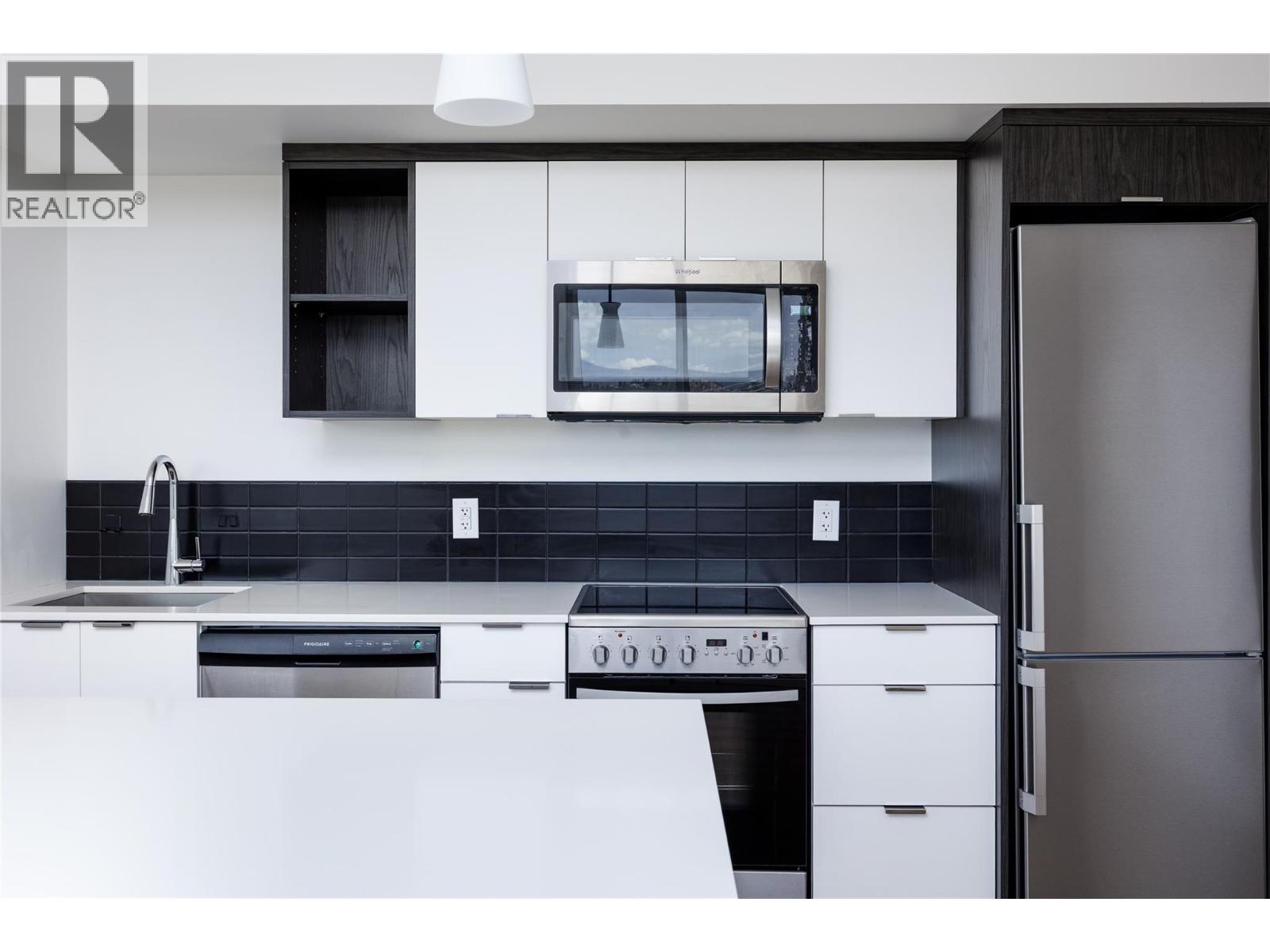 615 Rutland N Road Unit# 401, Kelowna, British Columbia  V1X 0B3 - Photo 2 - 10386536
