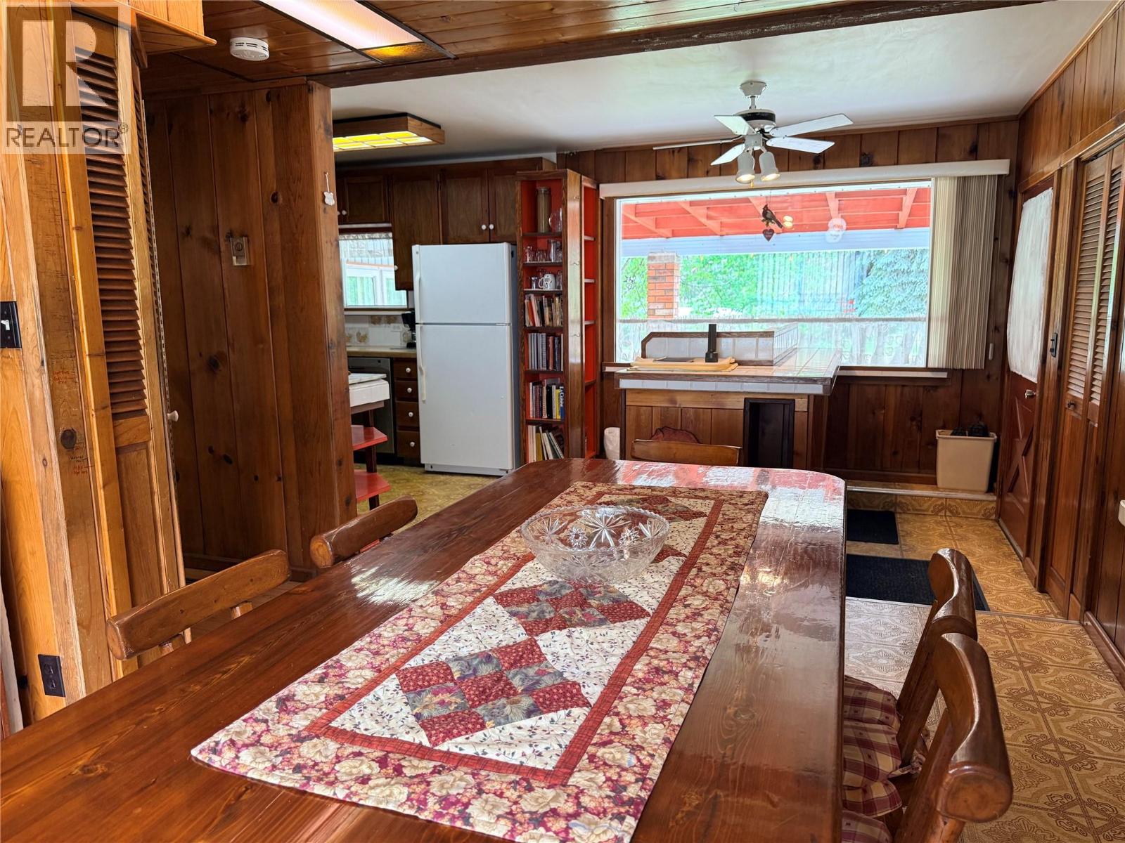 1980 3 Highway, Christina Lake, British Columbia  V0H 1E2 - Photo 13 - 10388837