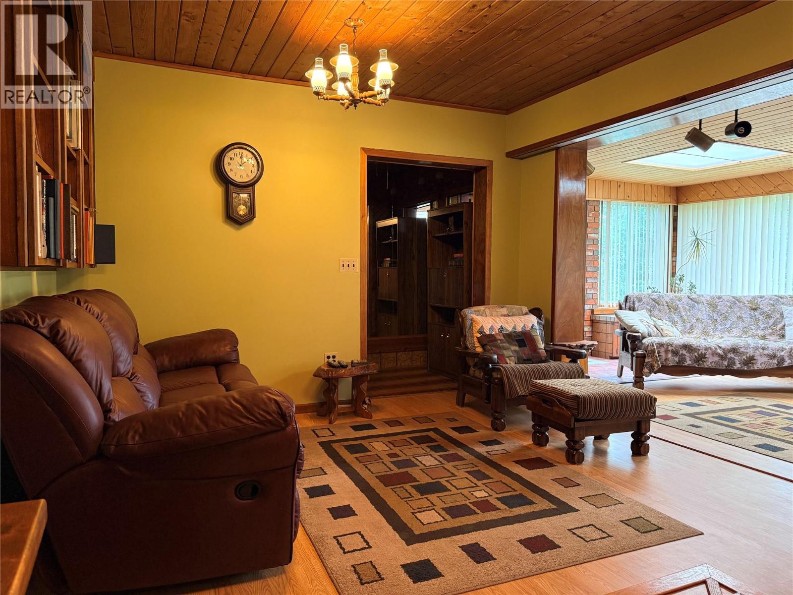 1980 3 Highway, Christina Lake, British Columbia  V0H 1E2 - Photo 20 - 10388837