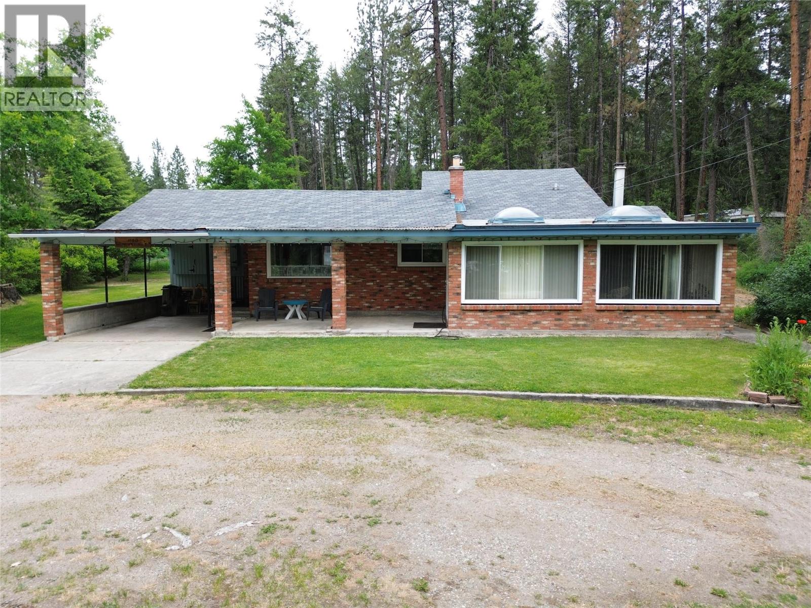 1980 3 Highway, Christina Lake, British Columbia  V0H 1E2 - Photo 47 - 10388837