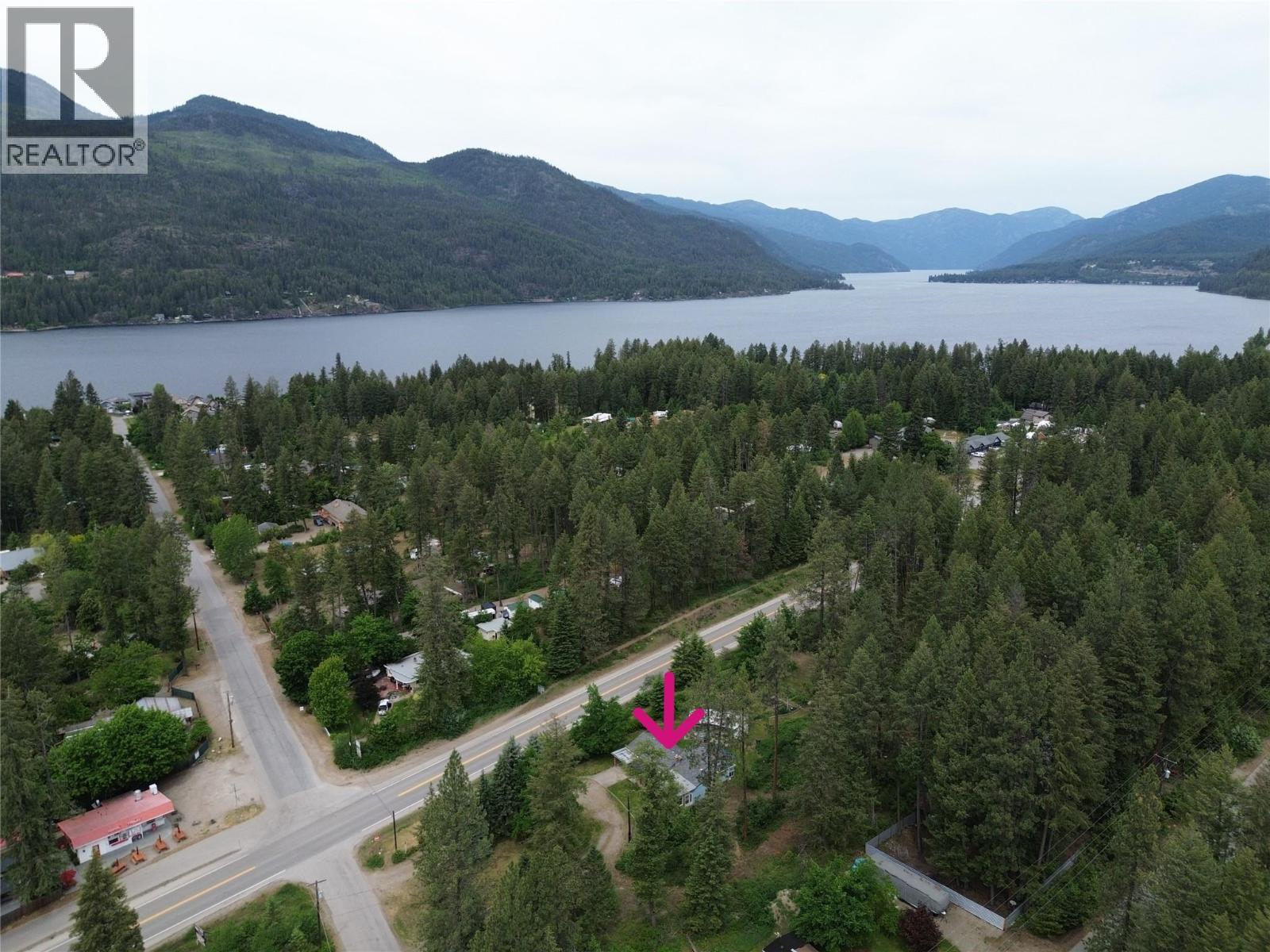 1980 3 Highway, Christina Lake, British Columbia  V0H 1E2 - Photo 6 - 10388837