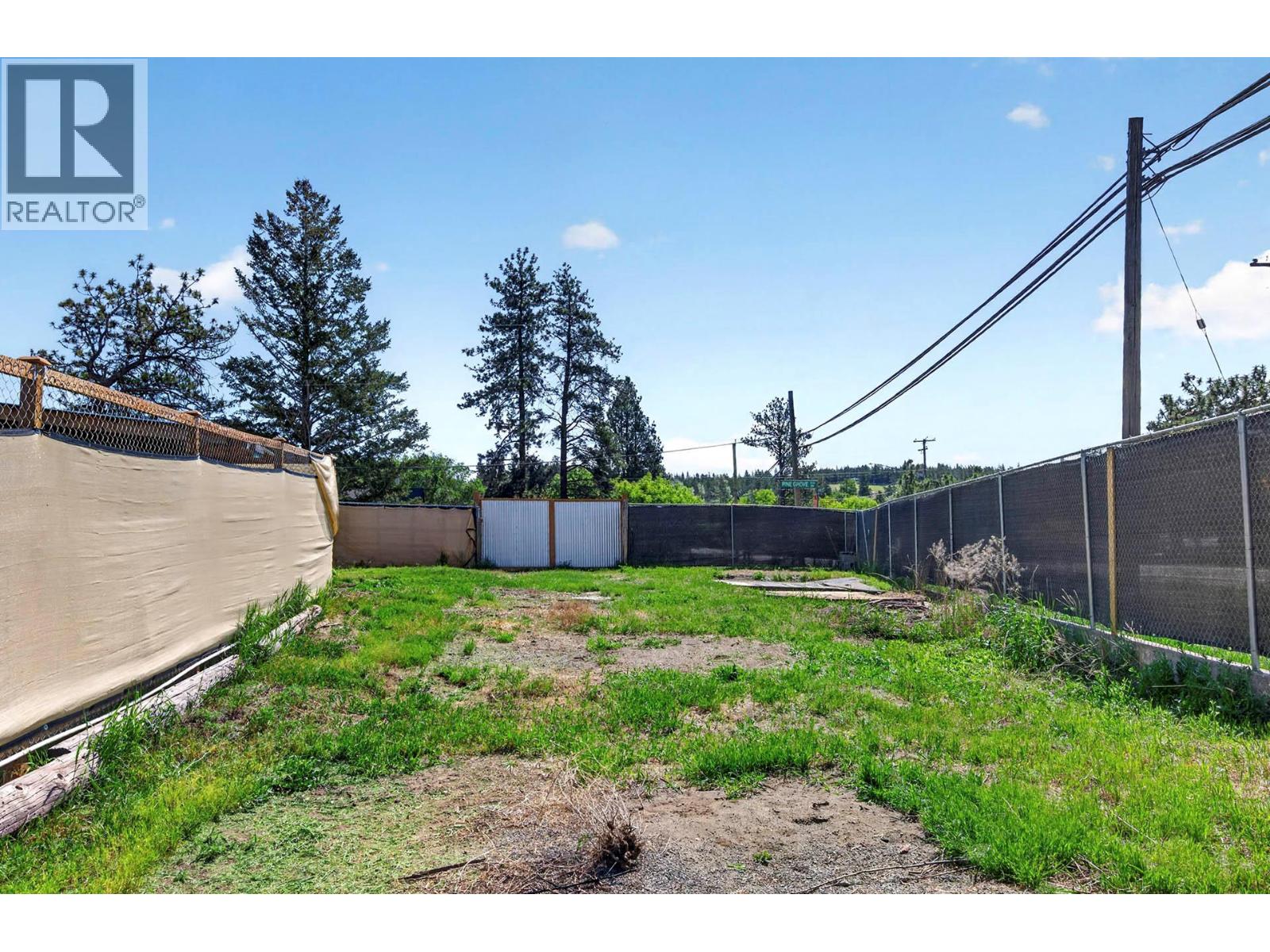 1299 Pinegrove Road, Kamloops, British Columbia  V2C 6V6 - Photo 13 - 10388854