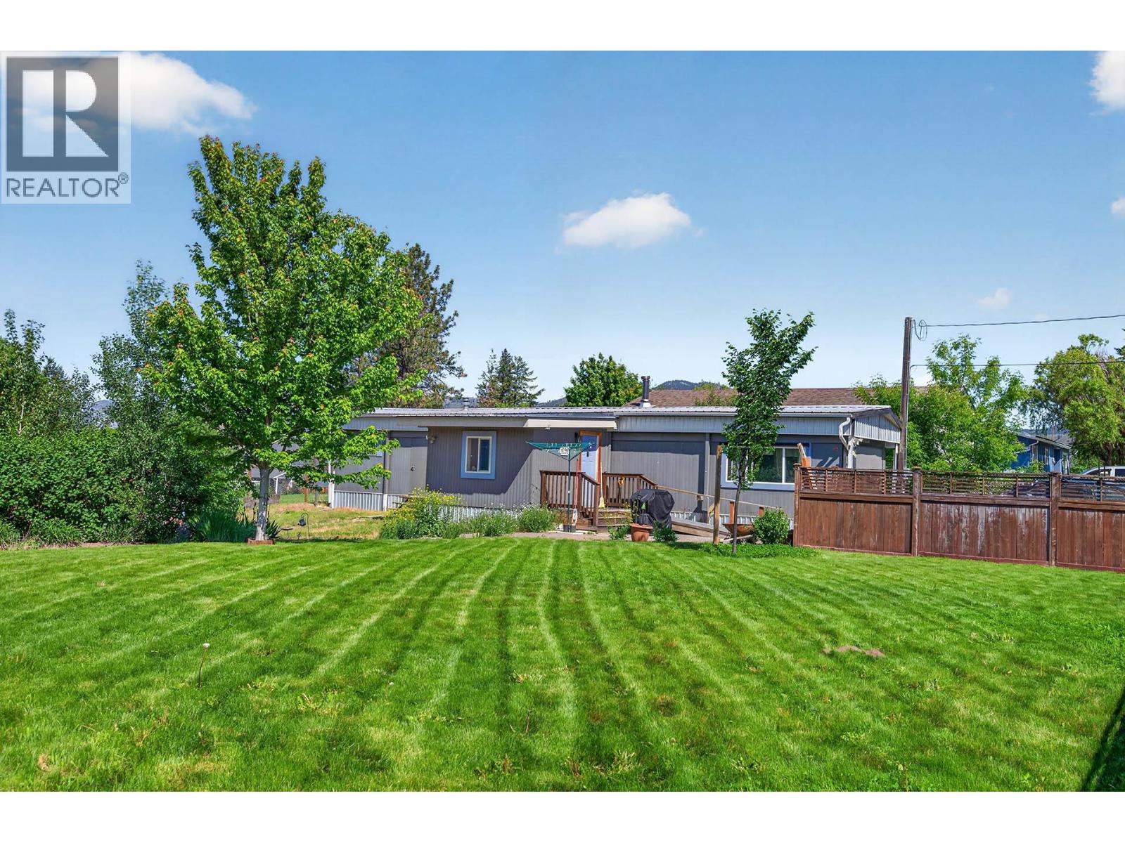 1299 Pinegrove Road, Kamloops, British Columbia  V2C 6V6 - Photo 3 - 10388854