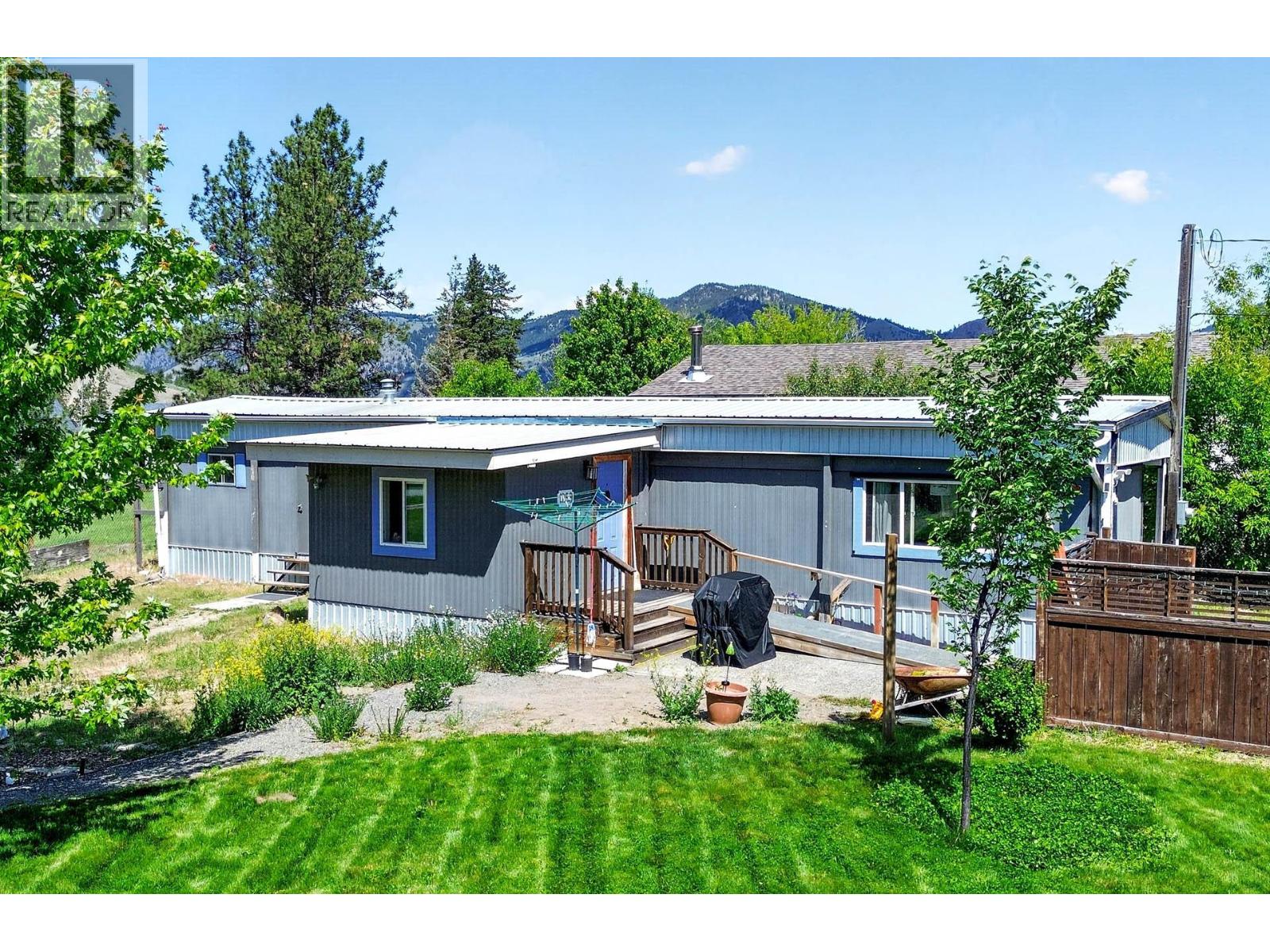 1299 Pinegrove Road, Kamloops, British Columbia  V2C 6V6 - Photo 4 - 10388854