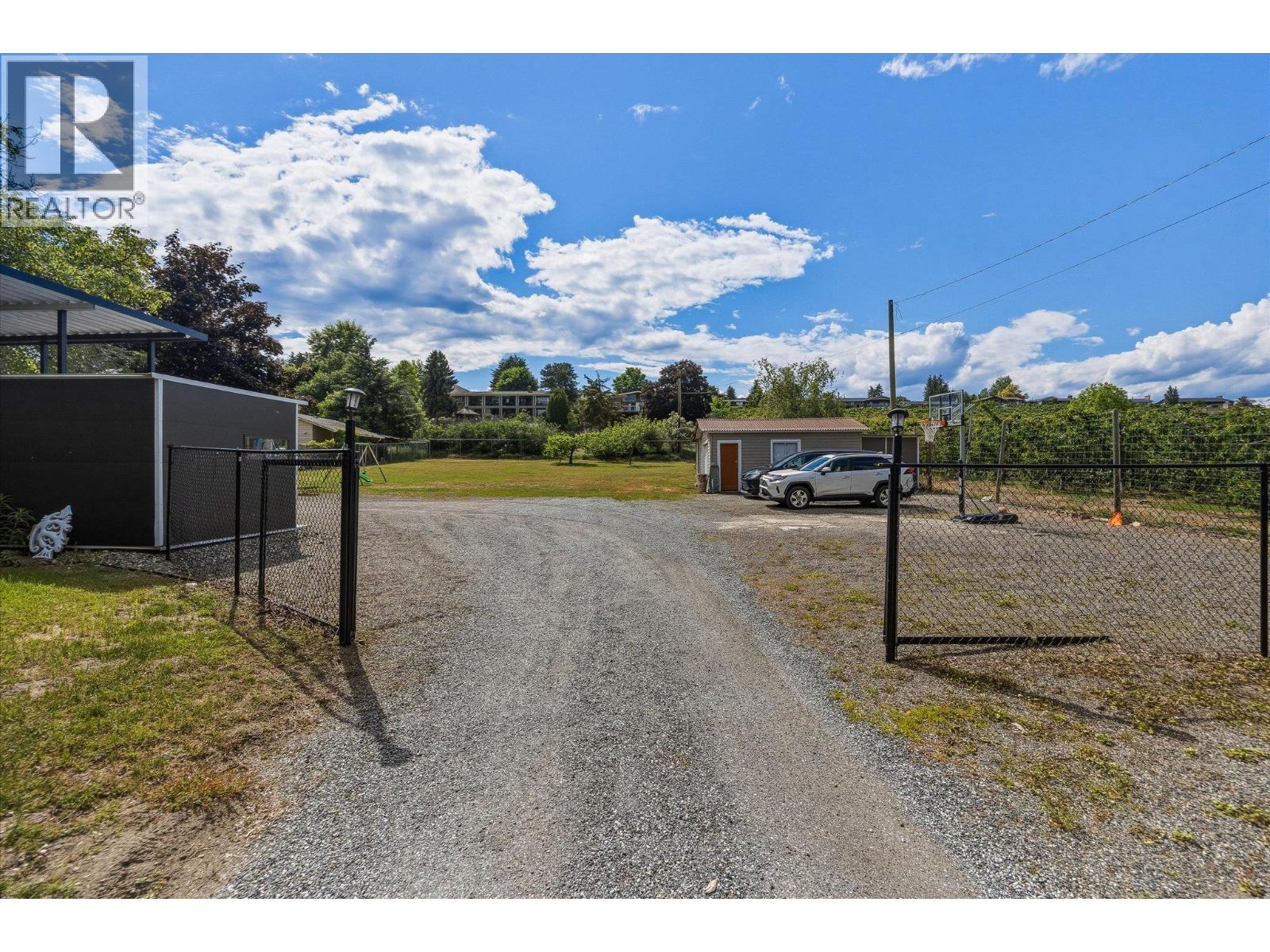11592 Okanagan Centre Road E, Lake Country, British Columbia  V4V 1G4 - Photo 40 - 10388826