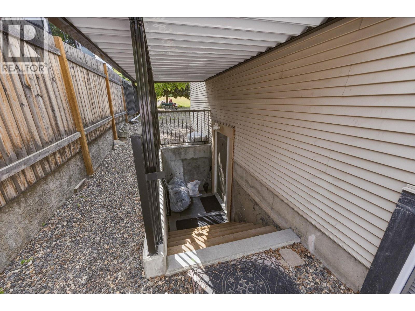11592 Okanagan Centre Road E, Lake Country, British Columbia  V4V 1G4 - Photo 53 - 10388826