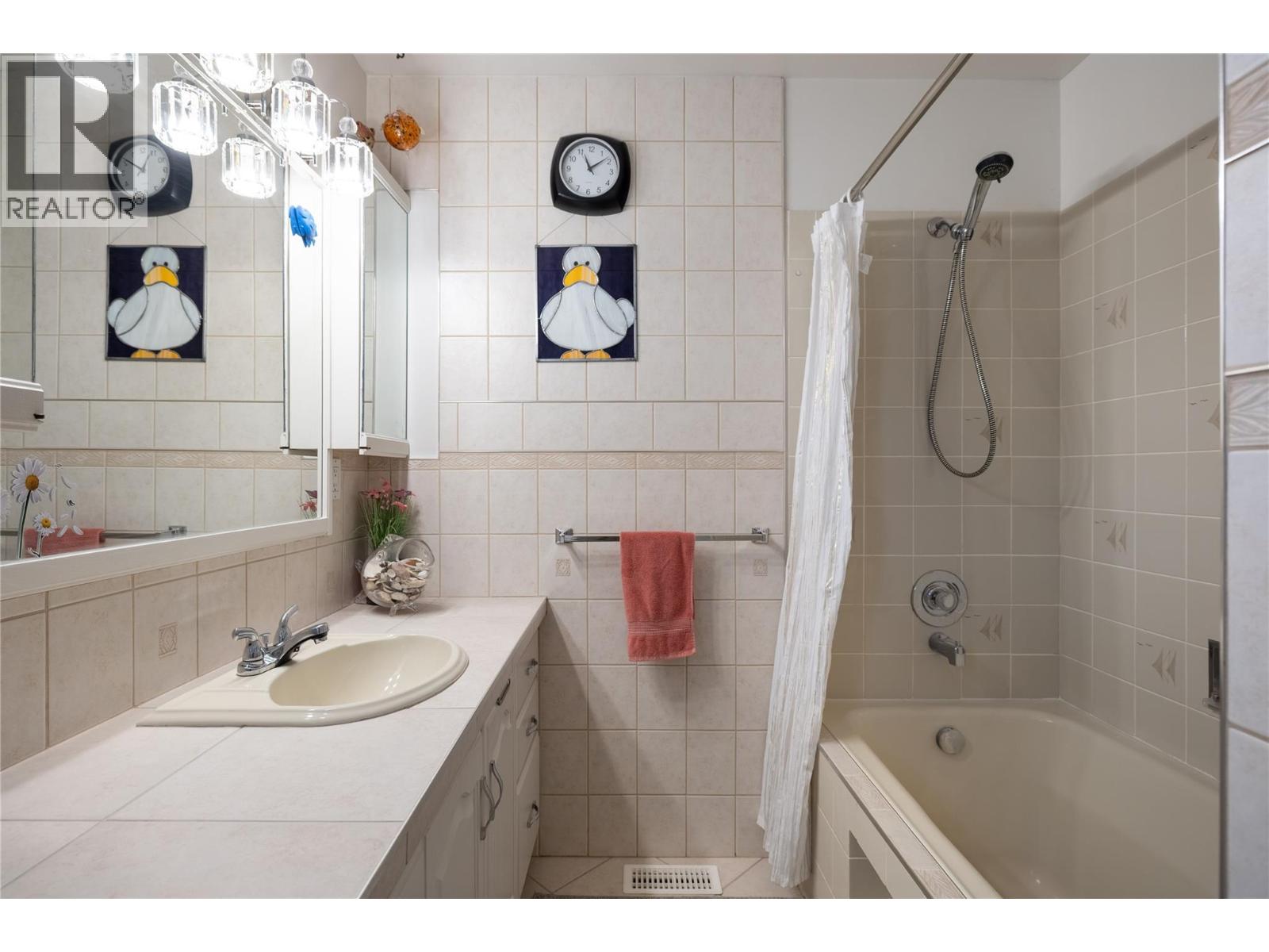 3944 Cascade Drive, Vernon, British Columbia  V1T 9E7 - Photo 18 - 10388481
