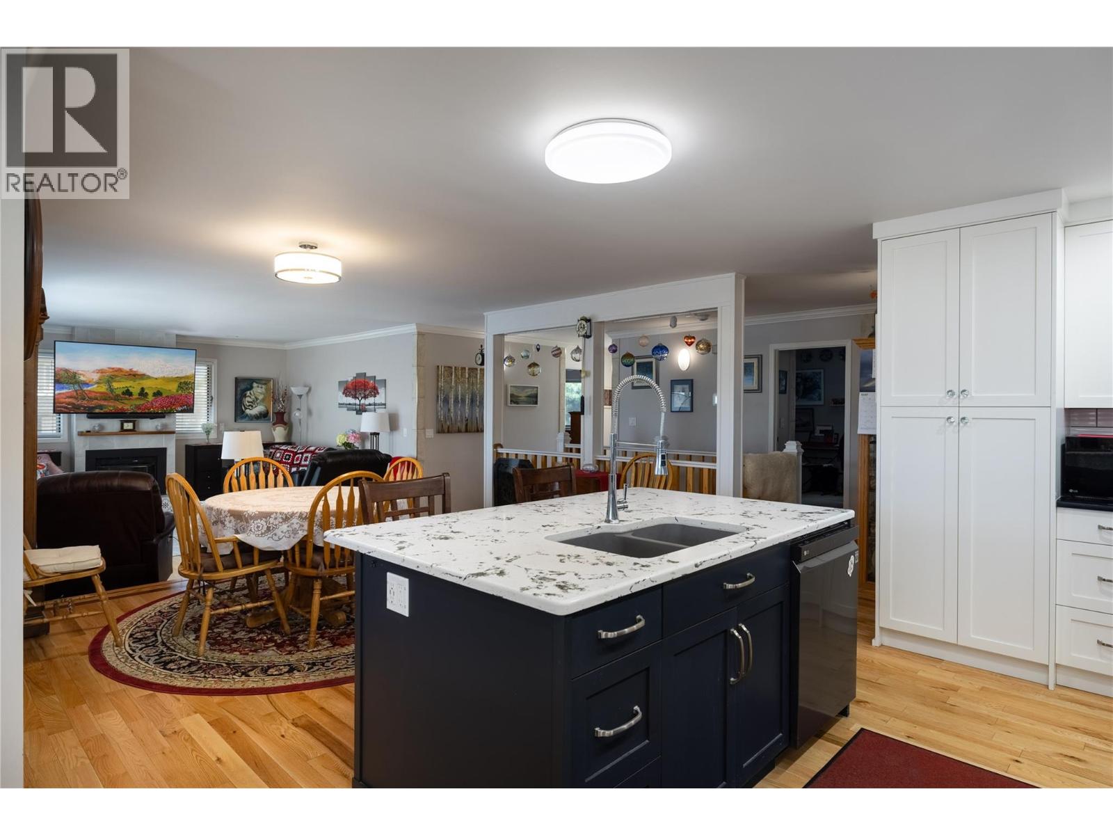 3944 Cascade Drive, Vernon, British Columbia  V1T 9E7 - Photo 8 - 10388481