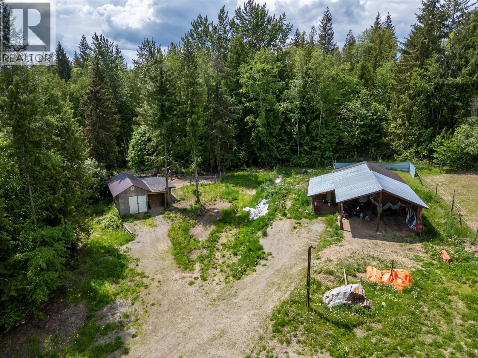 63 Libich Road, Salmon Arm, British Columbia  V1E 2Y1 - Photo 12 - 10388770