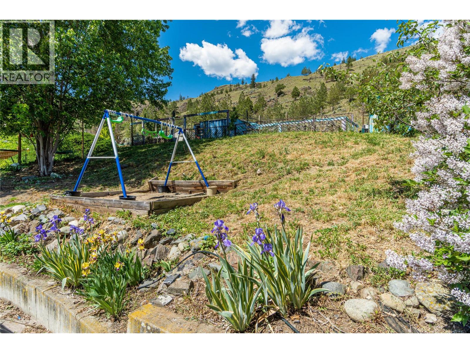 968 Sicamore Drive, Kamloops, British Columbia  V2B 6S2 - Photo 24 - 10388618