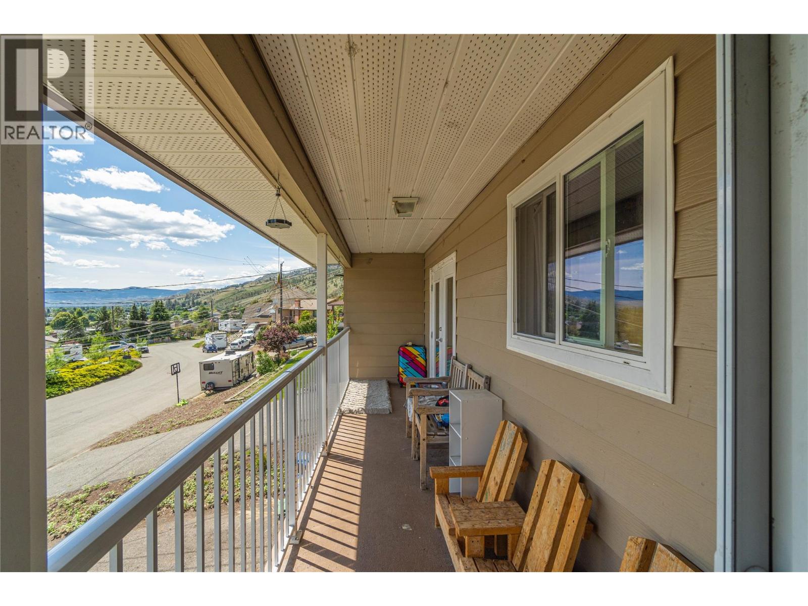 968 Sicamore Drive, Kamloops, British Columbia  V2B 6S2 - Photo 5 - 10388618