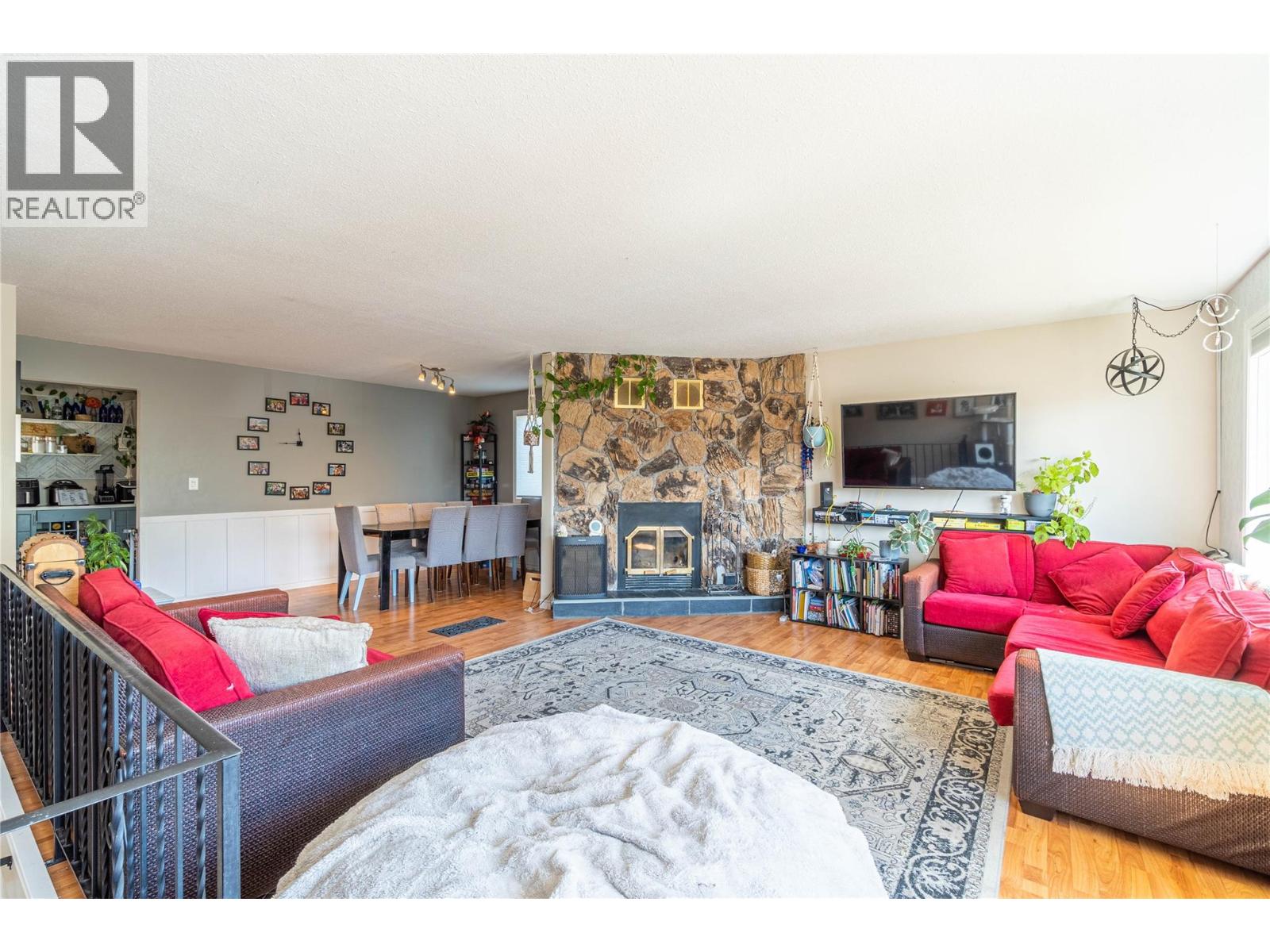 968 Sicamore Drive, Kamloops, British Columbia  V2B 6S2 - Photo 8 - 10388618
