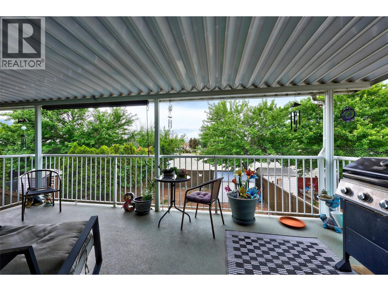 840 Nicolani Drive, Kamloops, British Columbia  V2B 5B3 - Photo 9 - 10388937