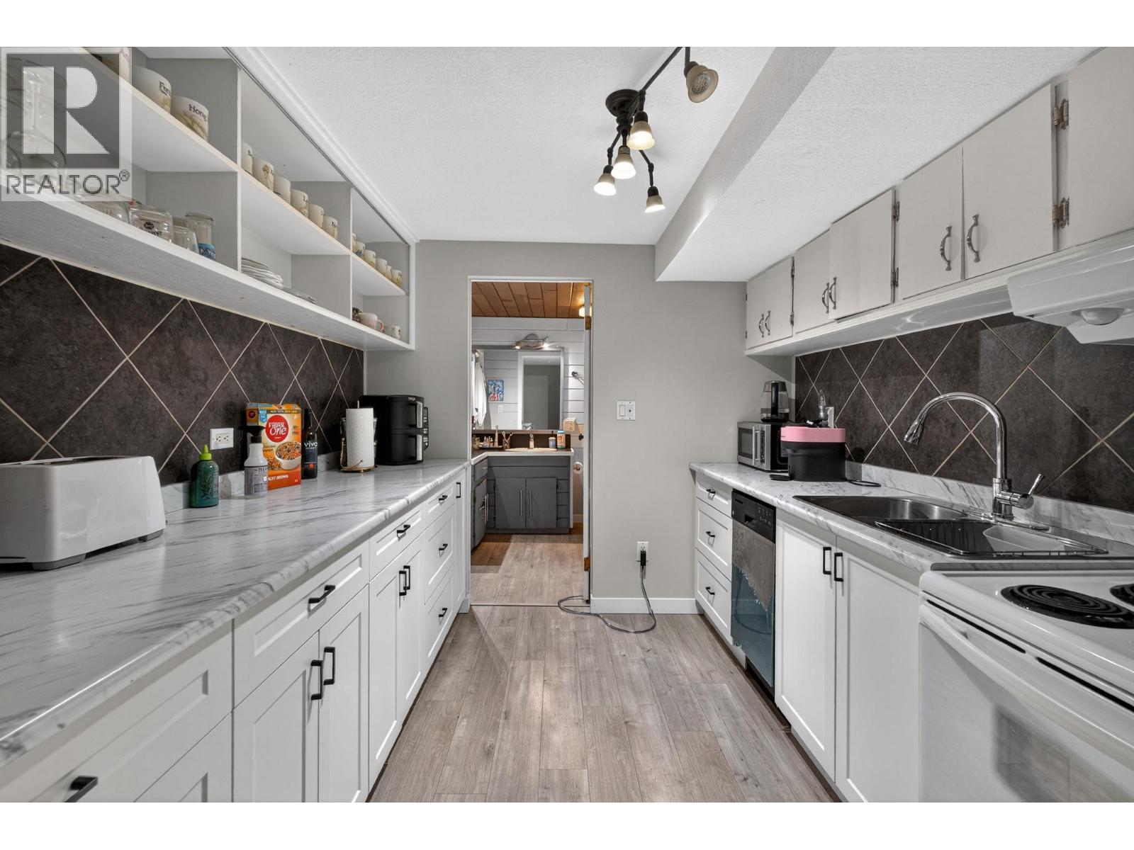 9803 Venables Drive, Coldstream, British Columbia  V1B 2K1 - Photo 44 - 10388796