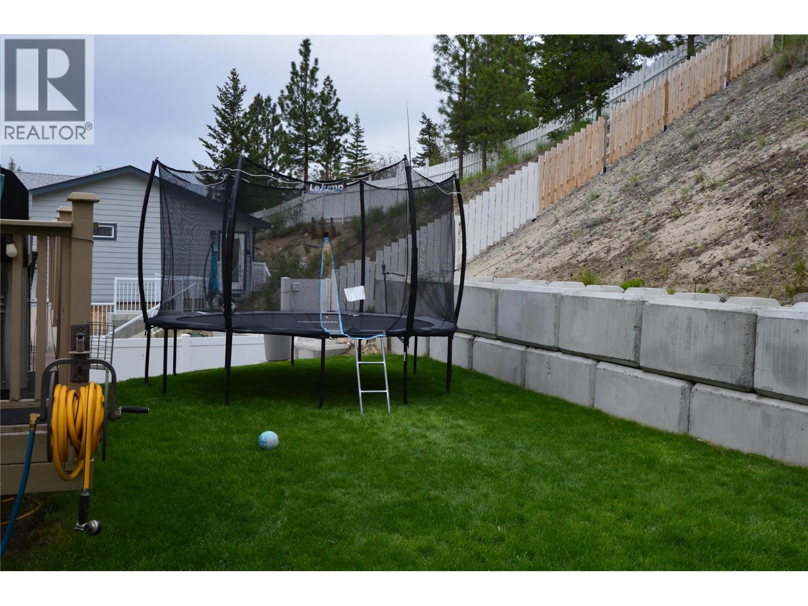 1975 Wentworth Place, Kamloops, British Columbia  V2E 2B3 - Photo 14 - 10388925