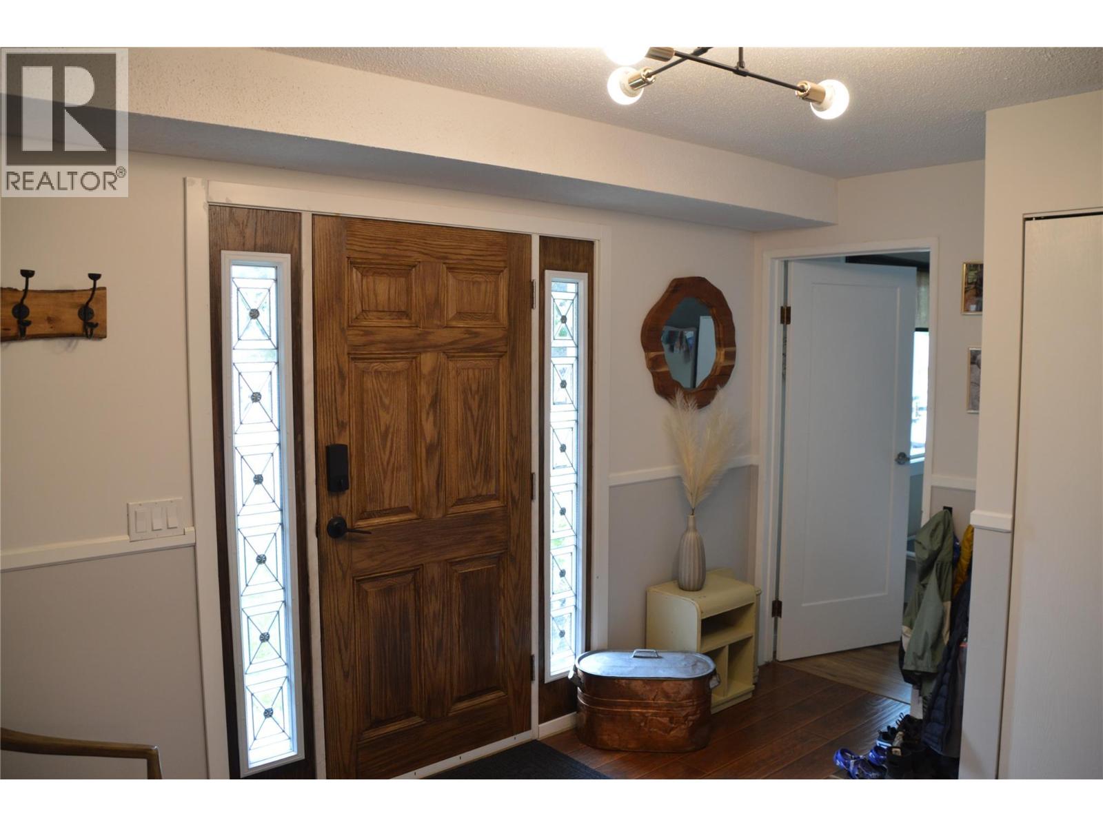 1975 Wentworth Place, Kamloops, British Columbia  V2E 2B3 - Photo 41 - 10388925
