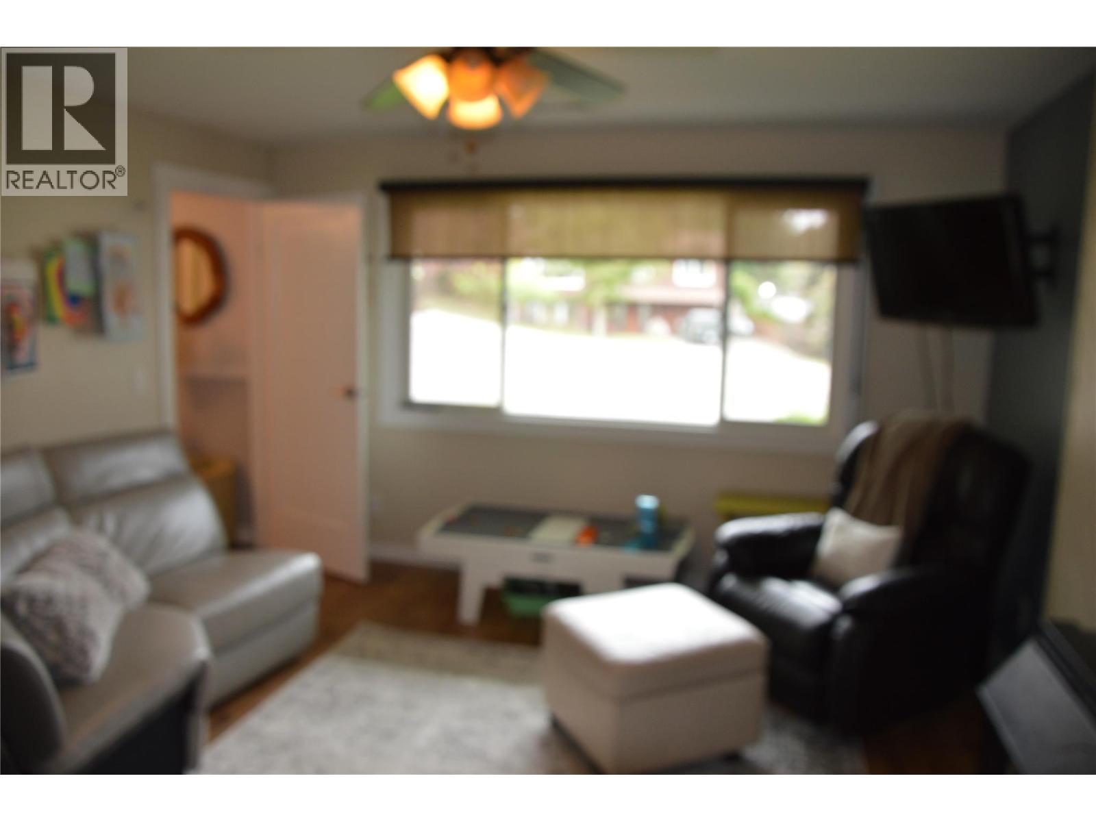 1975 Wentworth Place, Kamloops, British Columbia  V2E 2B3 - Photo 43 - 10388925