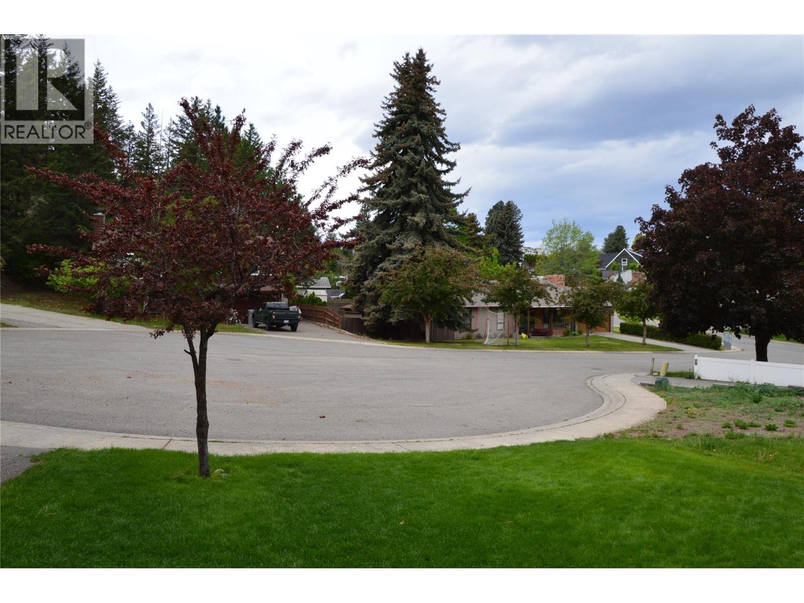 1975 Wentworth Place, Kamloops, British Columbia  V2E 2B3 - Photo 8 - 10388925