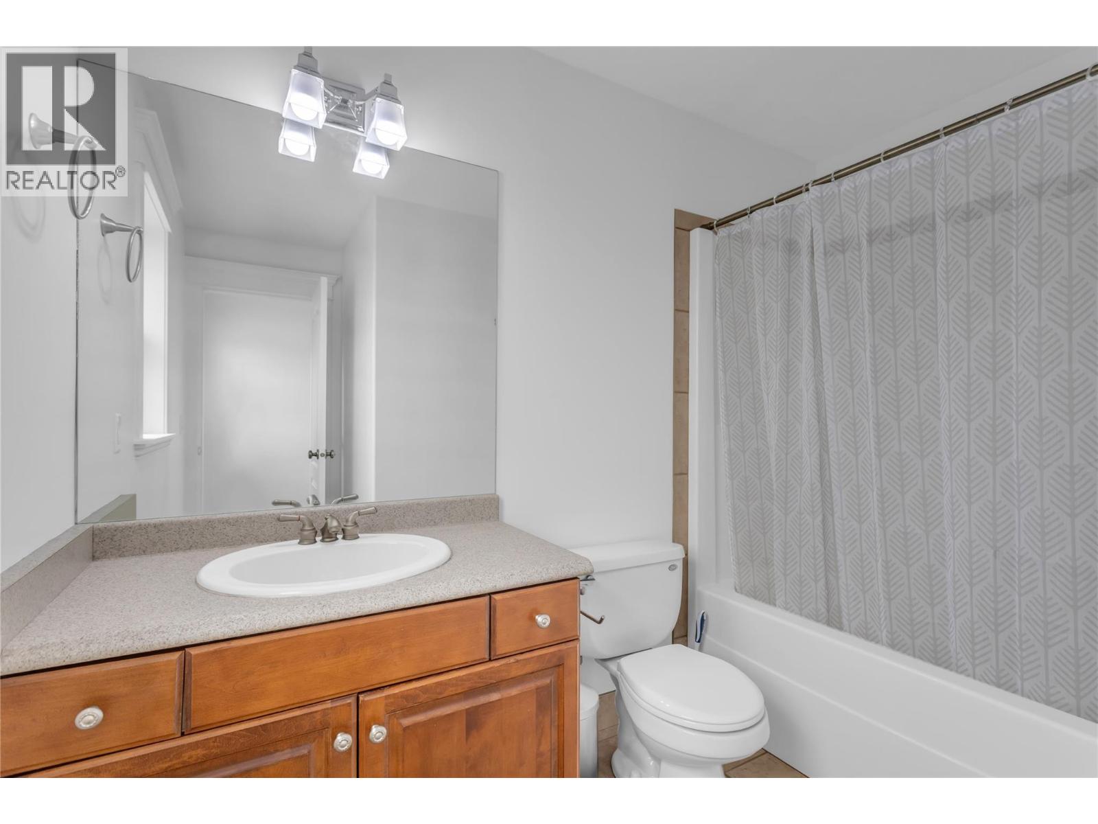 4049 Lakeshore Road Unit# 104, Kelowna, British Columbia  V1W 1V7 - Photo 16 - 10388772