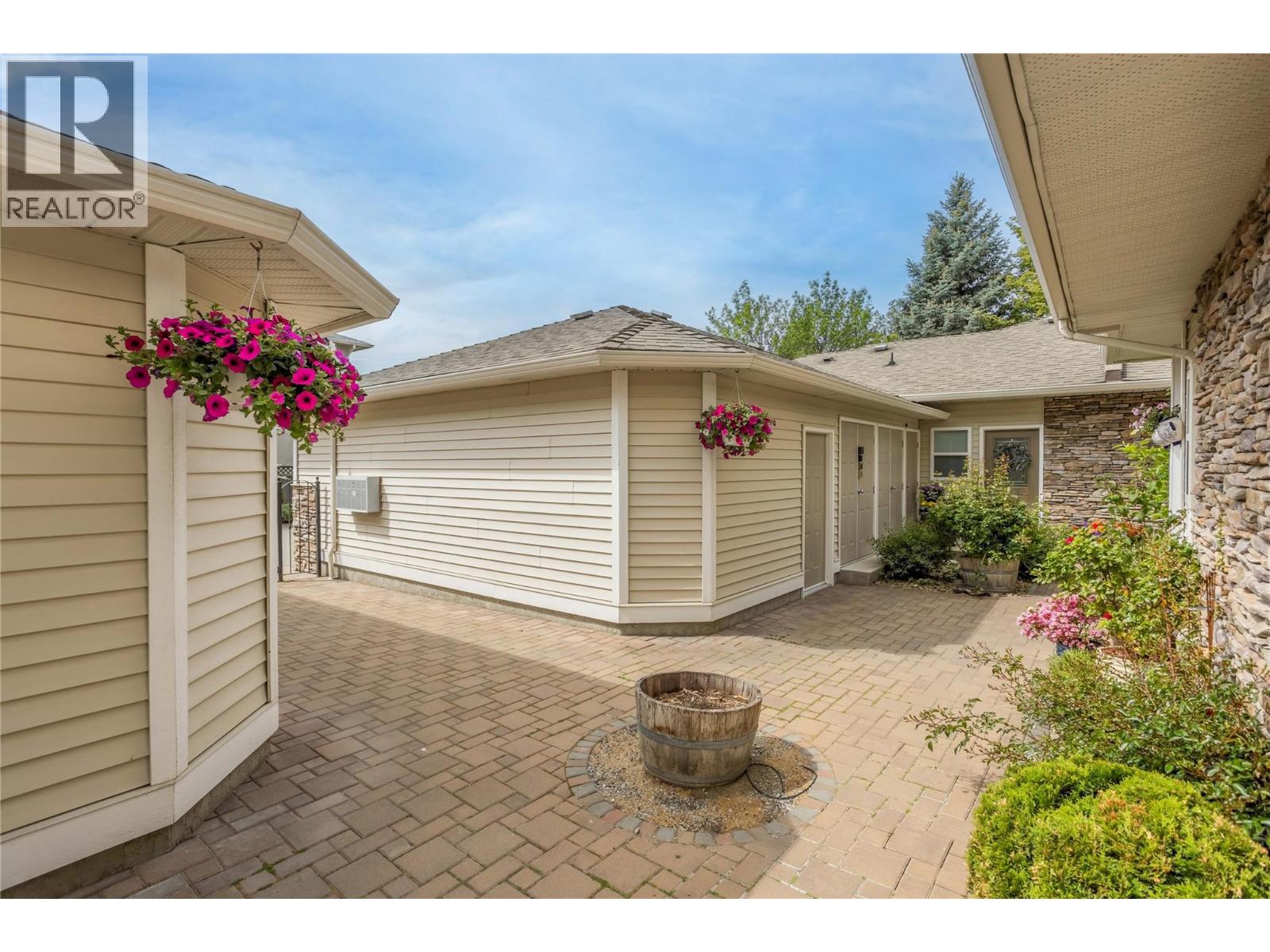 4049 Lakeshore Road Unit# 104, Kelowna, British Columbia  V1W 1V7 - Photo 33 - 10388772