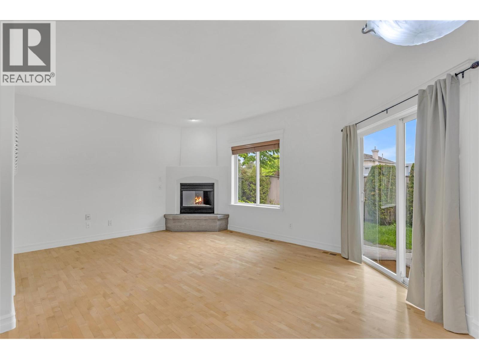 4049 Lakeshore Road Unit# 104, Kelowna, British Columbia  V1W 1V7 - Photo 9 - 10388772