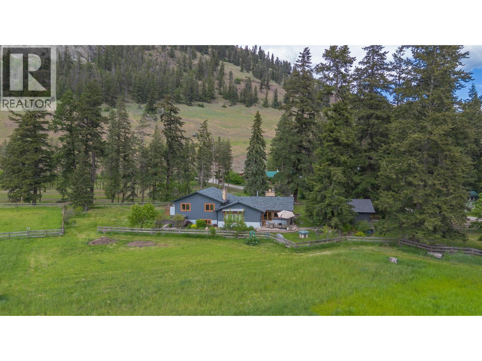 5425 Petworth Road, Coldstream, British Columbia  V1B 3E2 - Photo 10 - 10388695