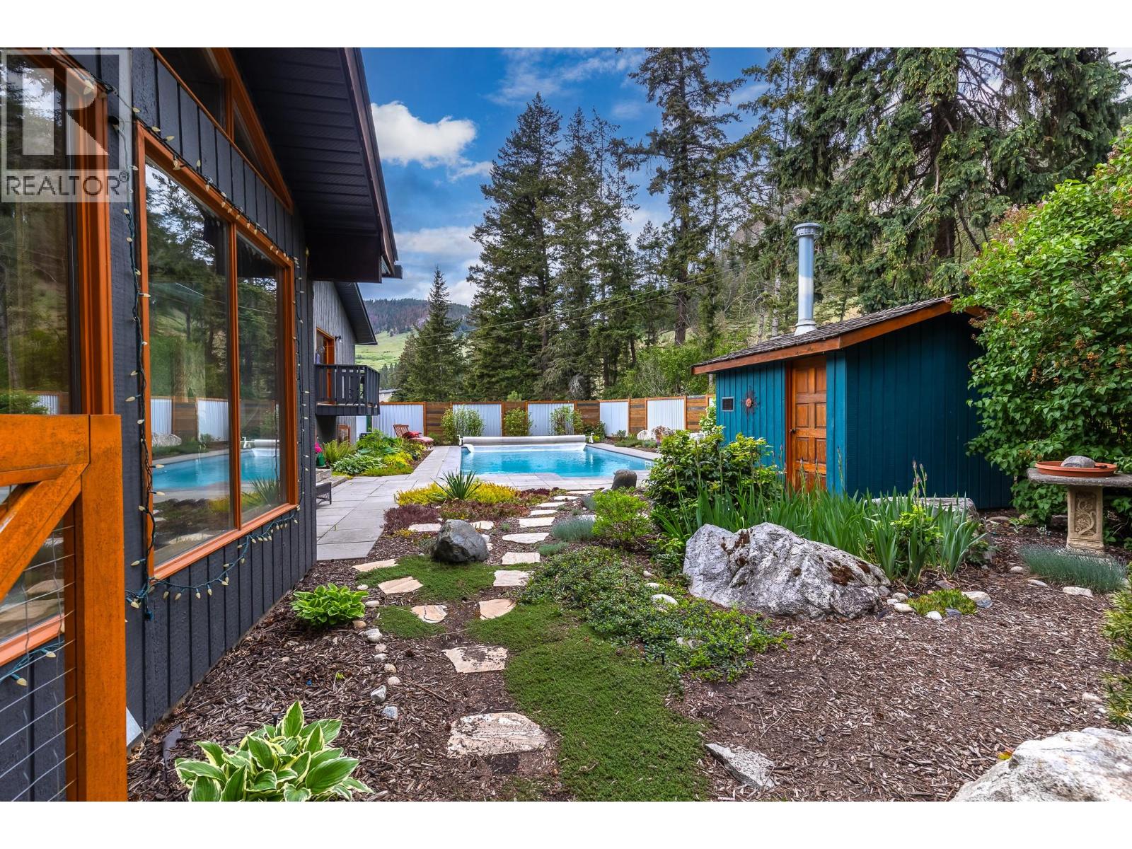 5425 Petworth Road, Coldstream, British Columbia  V1B 3E2 - Photo 14 - 10388695