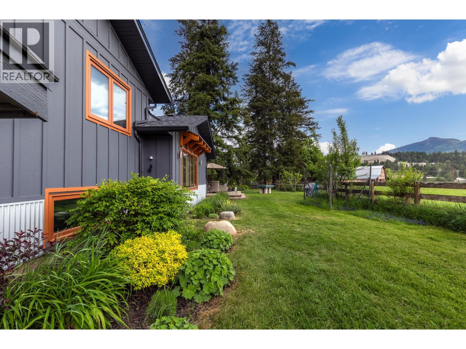 5425 Petworth Road, Coldstream, British Columbia  V1B 3E2 - Photo 85 - 10388695