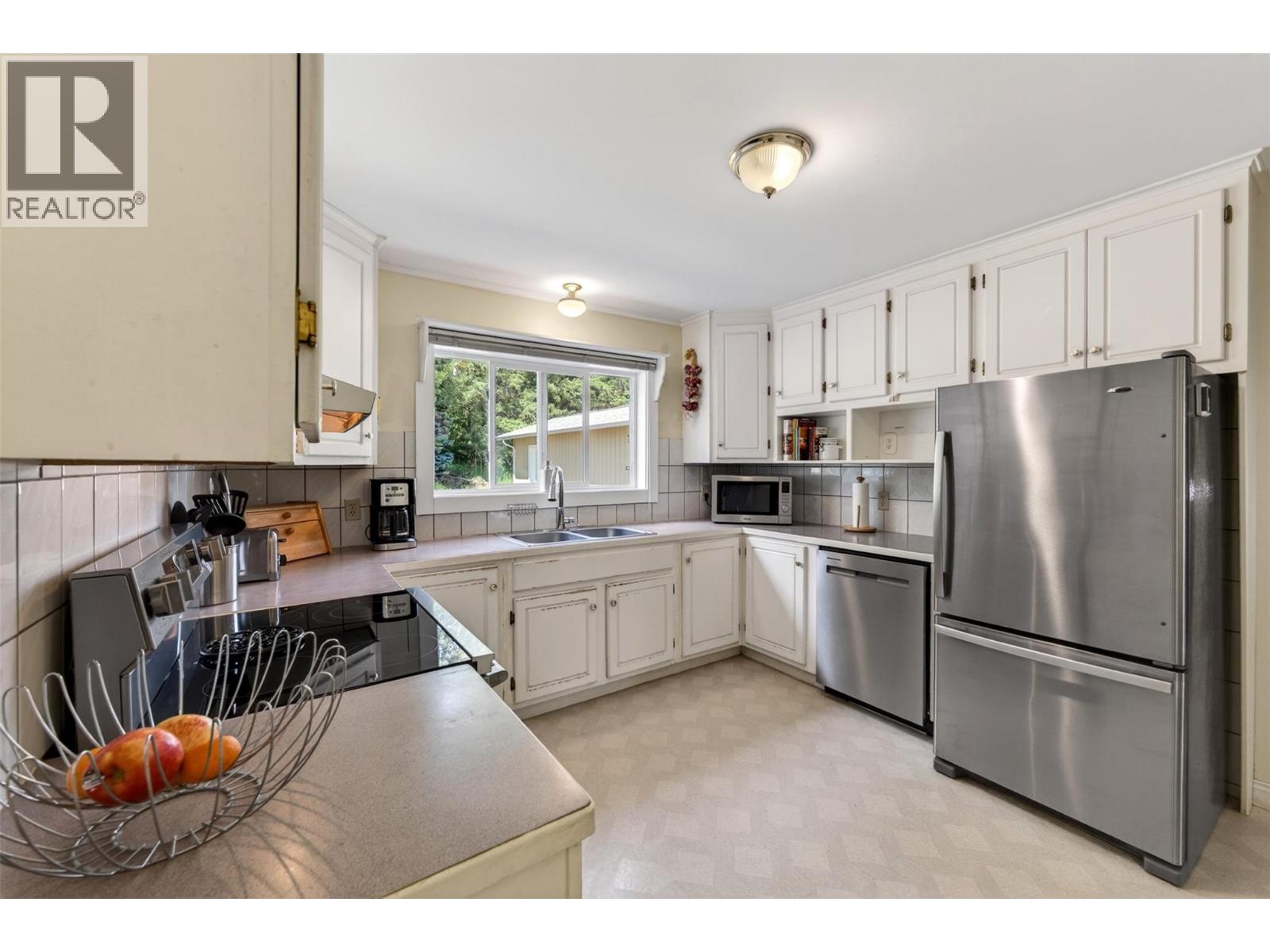 3865 Bonnington Road, Nelson, British Columbia  V0G 2G3 - Photo 7 - 10388926