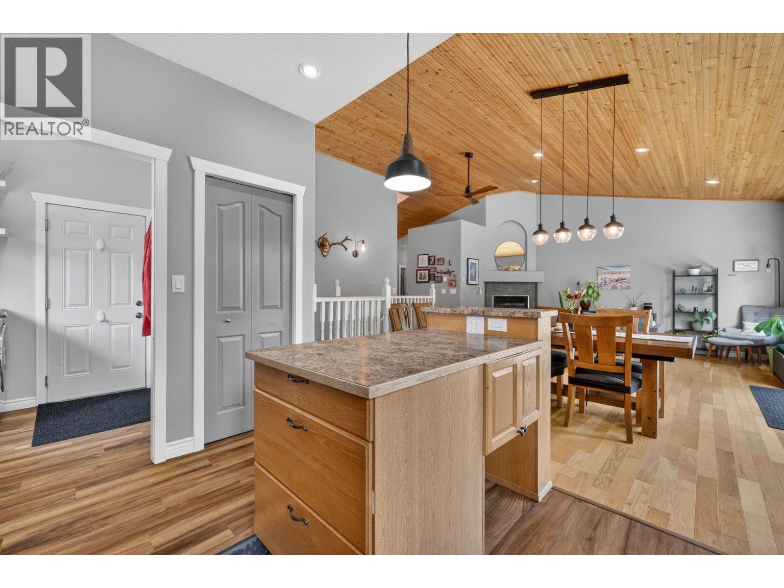 1850 22nd Street Ne, Salmon Arm, British Columbia  V1E 3M9 - Photo 17 - 10388901