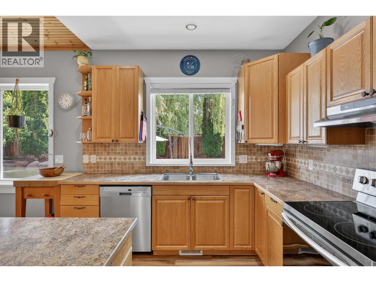 1850 22nd Street Ne, Salmon Arm, British Columbia  V1E 3M9 - Photo 20 - 10388901