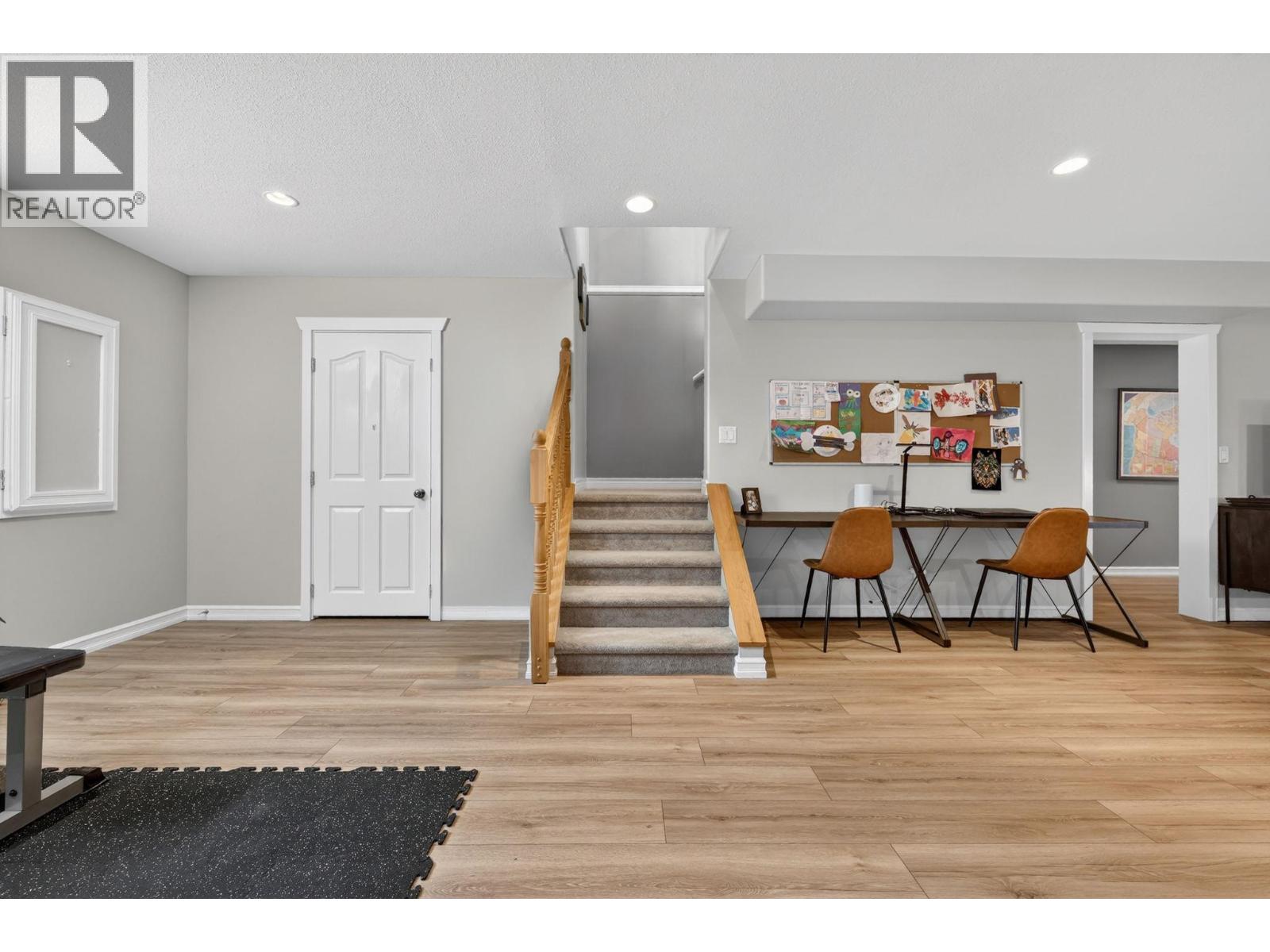 1850 22nd Street Ne, Salmon Arm, British Columbia  V1E 3M9 - Photo 33 - 10388901