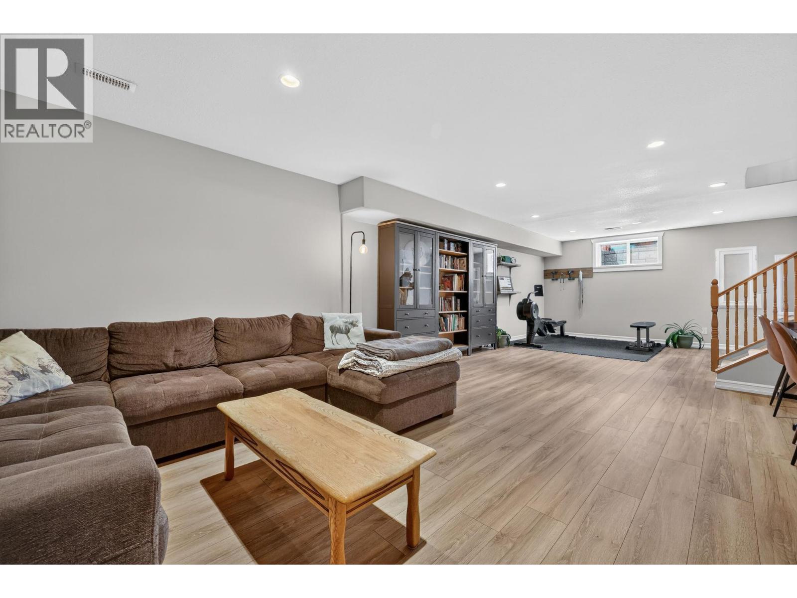 1850 22nd Street Ne, Salmon Arm, British Columbia  V1E 3M9 - Photo 37 - 10388901