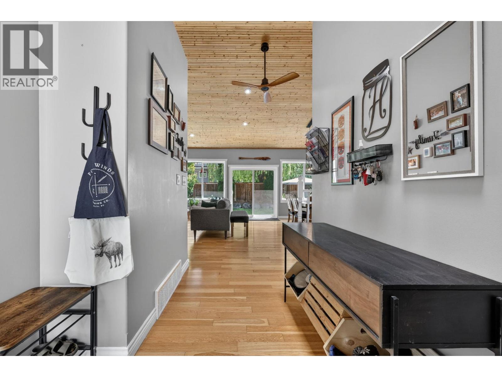1850 22nd Street Ne, Salmon Arm, British Columbia  V1E 3M9 - Photo 6 - 10388901