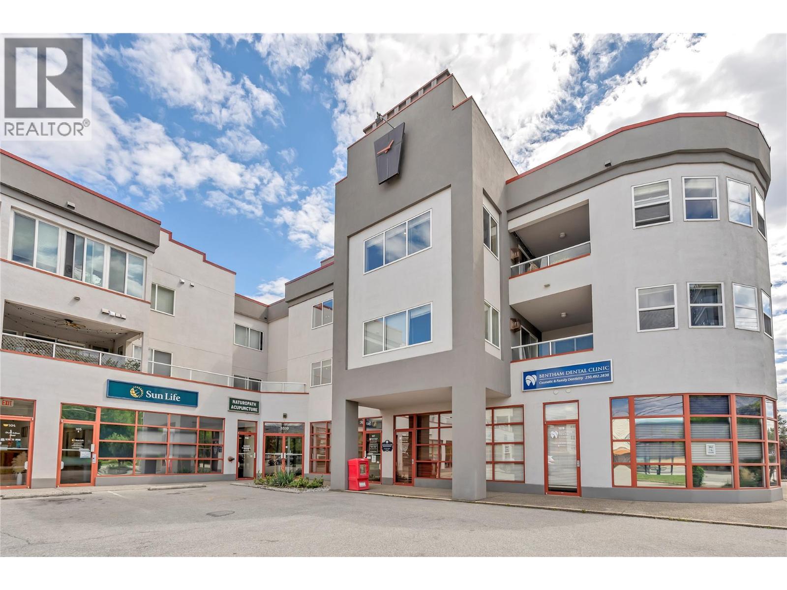 3310 Skaha Lake Road Unit# 306, Penticton, British Columbia  V2A 6G4 - Photo 1 - 10388970
