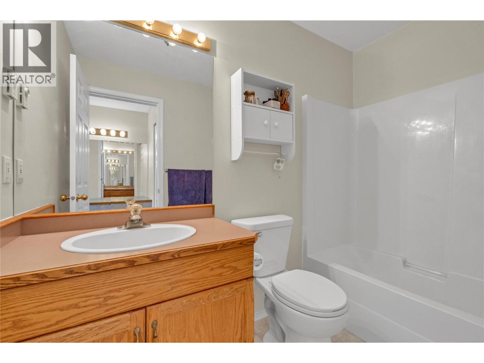 3310 Skaha Lake Road Unit# 306, Penticton, British Columbia  V2A 6G4 - Photo 11 - 10388970
